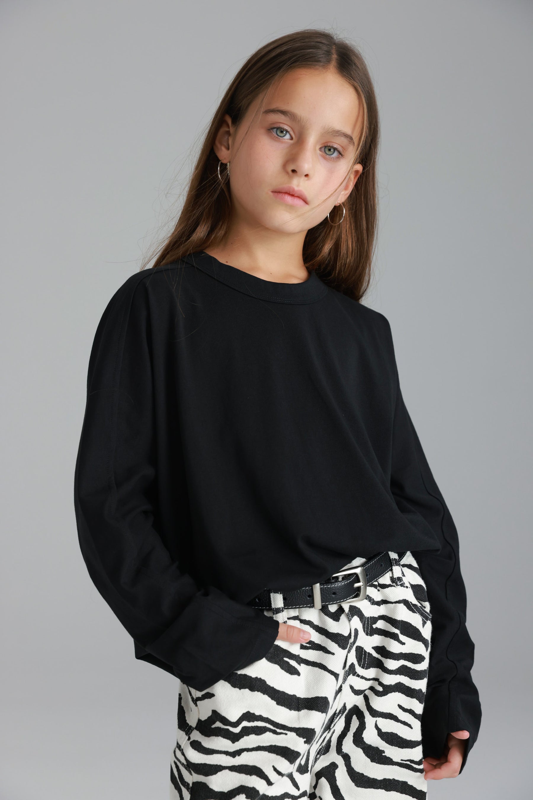 חולצת קרינה שחורה