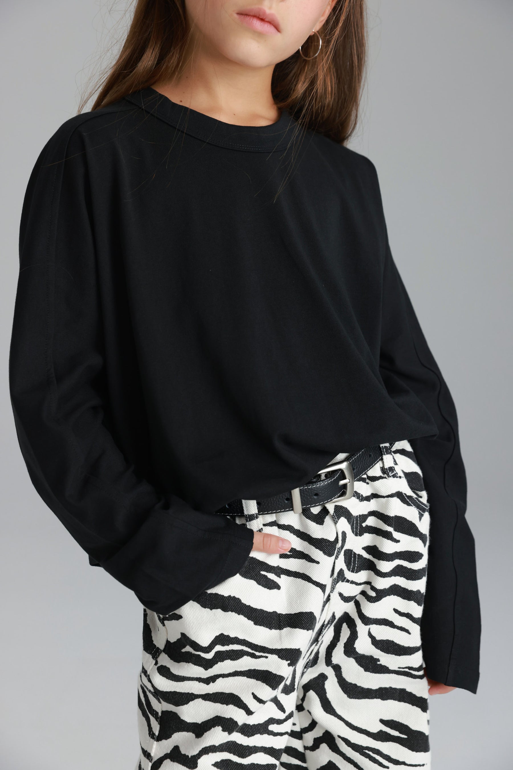 חולצת קרינה שחורה