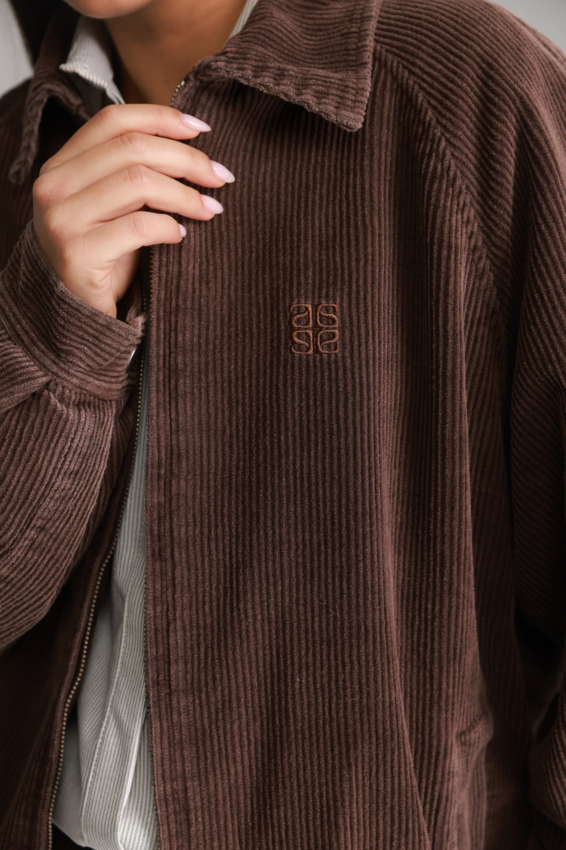 ג'קט טומי חום