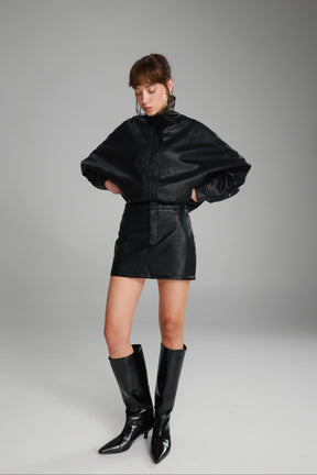 חצאית מיני ג'וליה דמוי עור שחורה