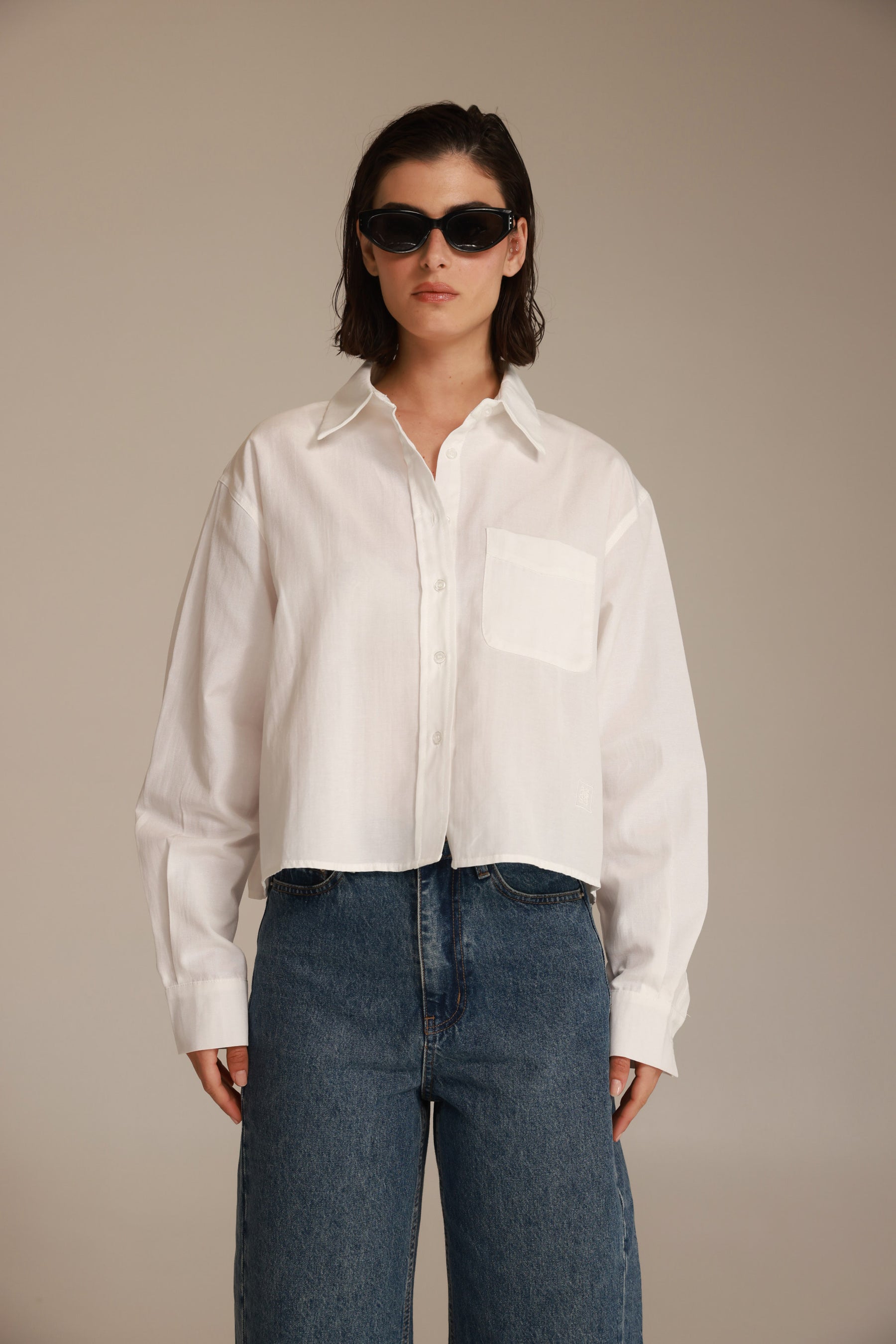 חולצת סילבר מכופתרת לבנה