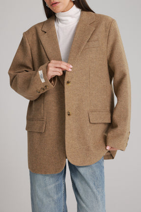 בלייזר אדריאנה חום בהיר