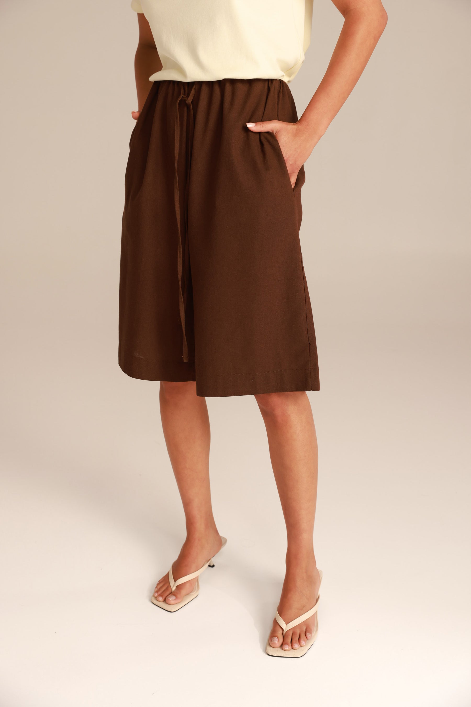 מכנסי נאנו חומים