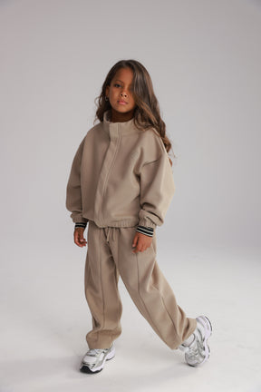 חליפת אינס חאקי