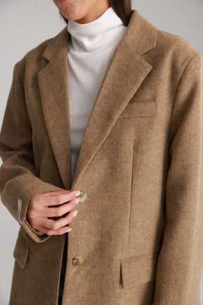 בלייזר אדריאנה חום בהיר