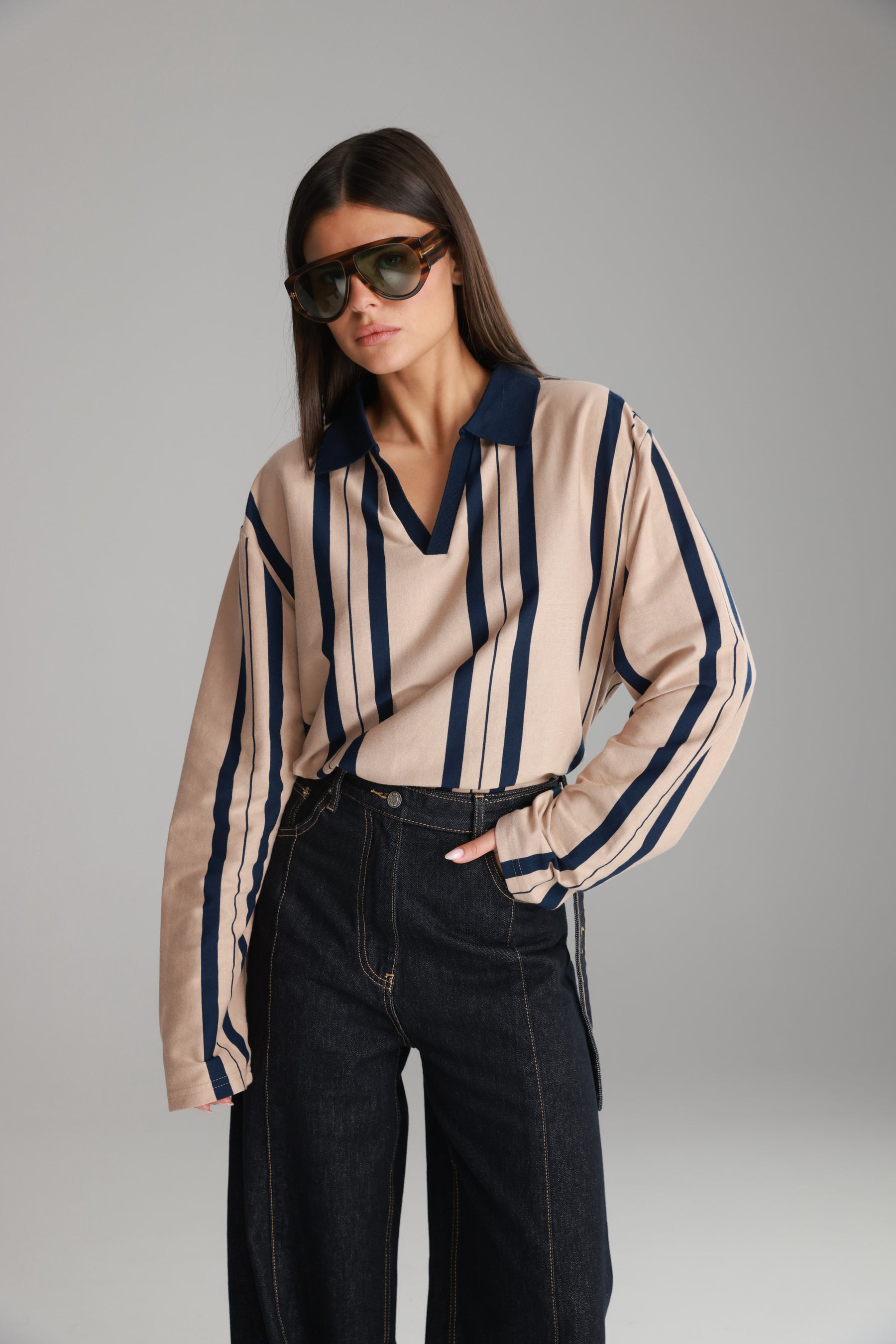 חולצת לינה פסים בז'/נייבי