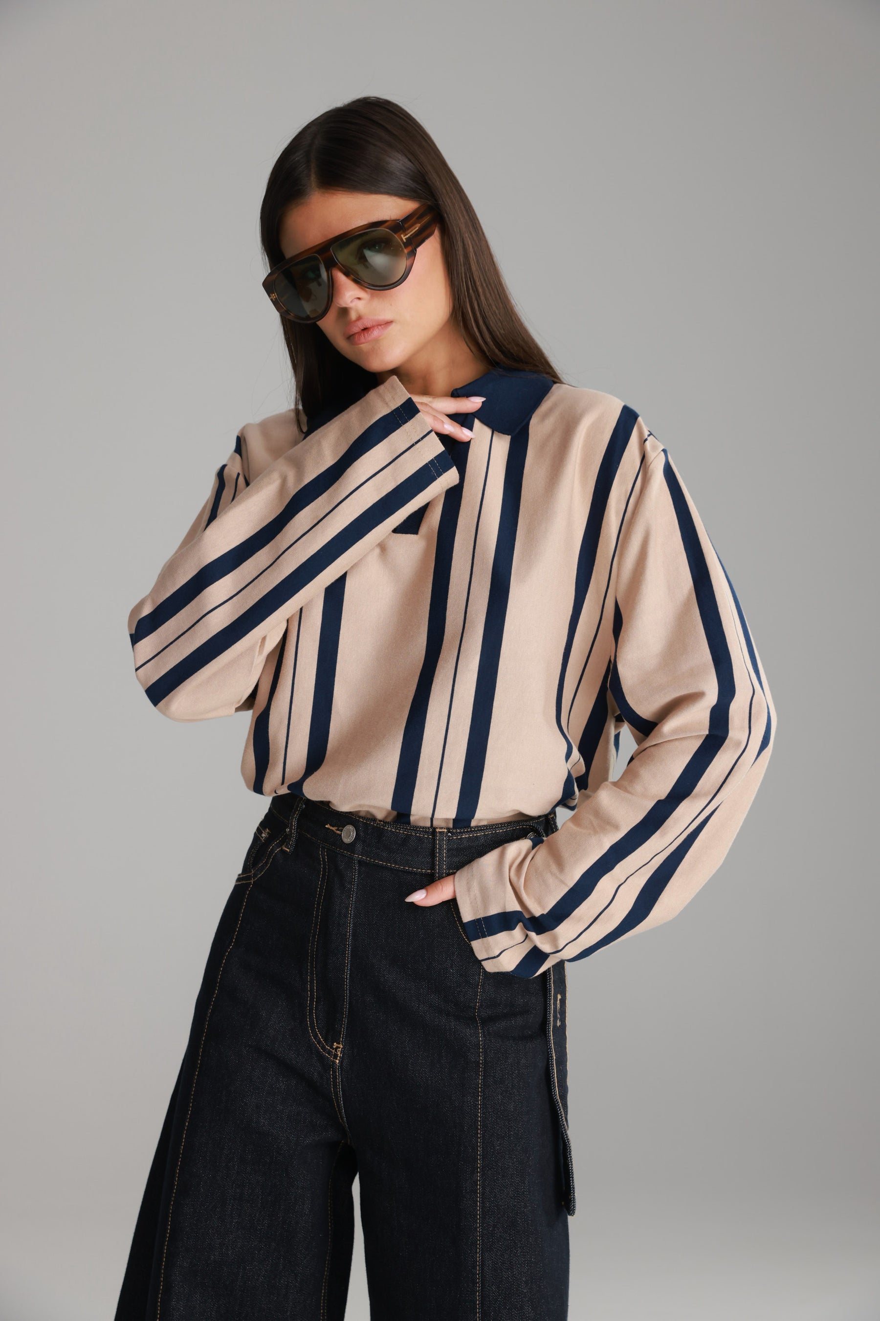 חולצת לינה פסים בז'/נייבי