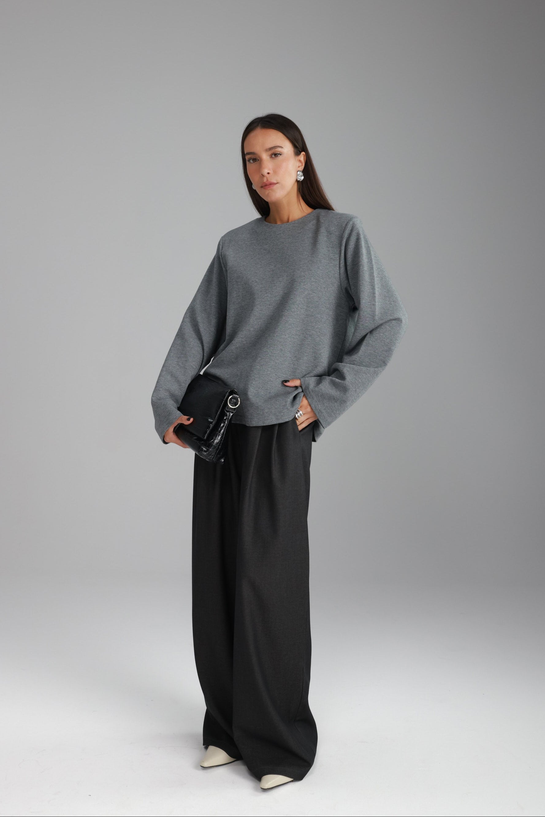 חולצת אופרי אפורה