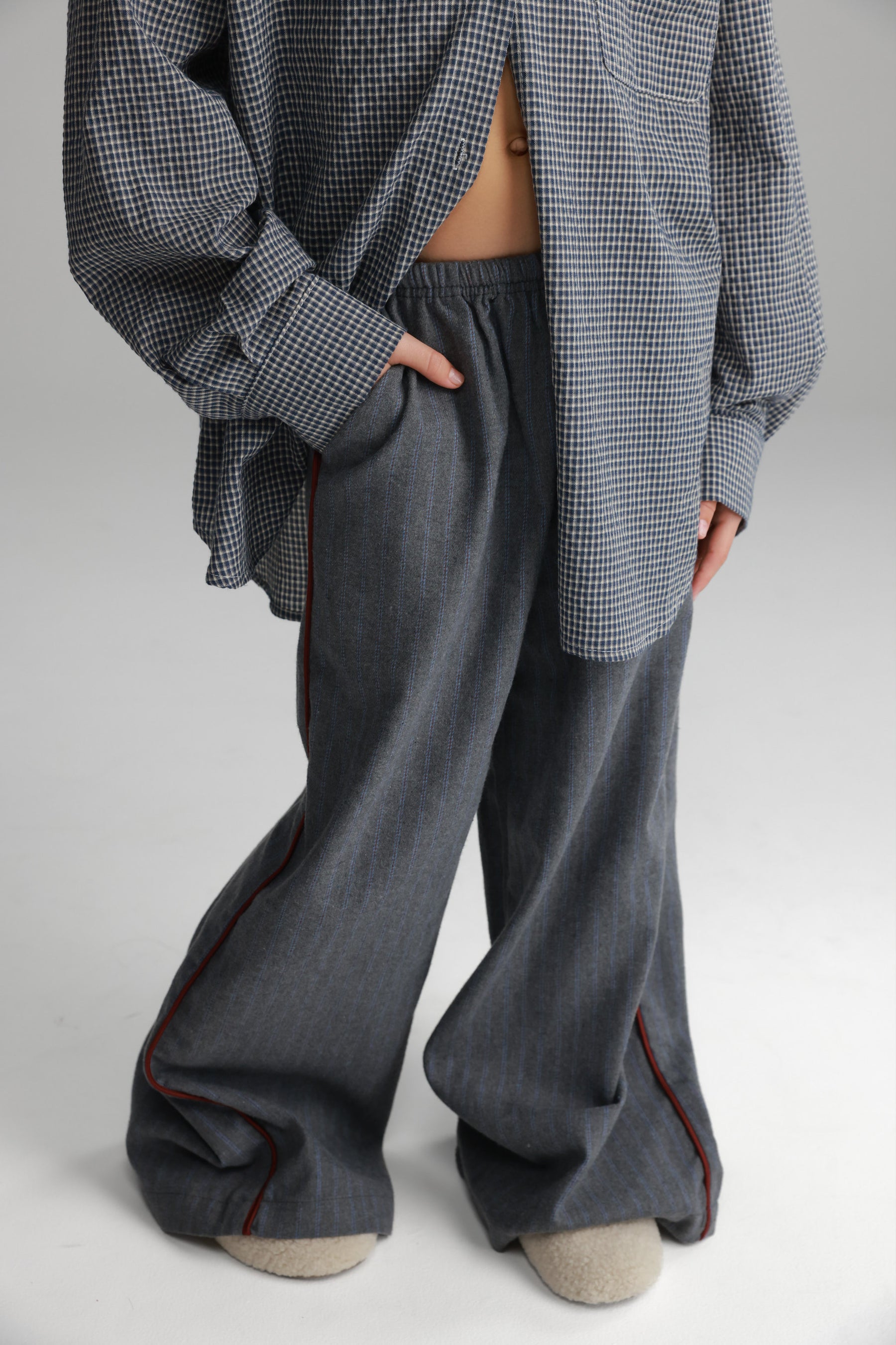 מכנסי אשלי אפורים