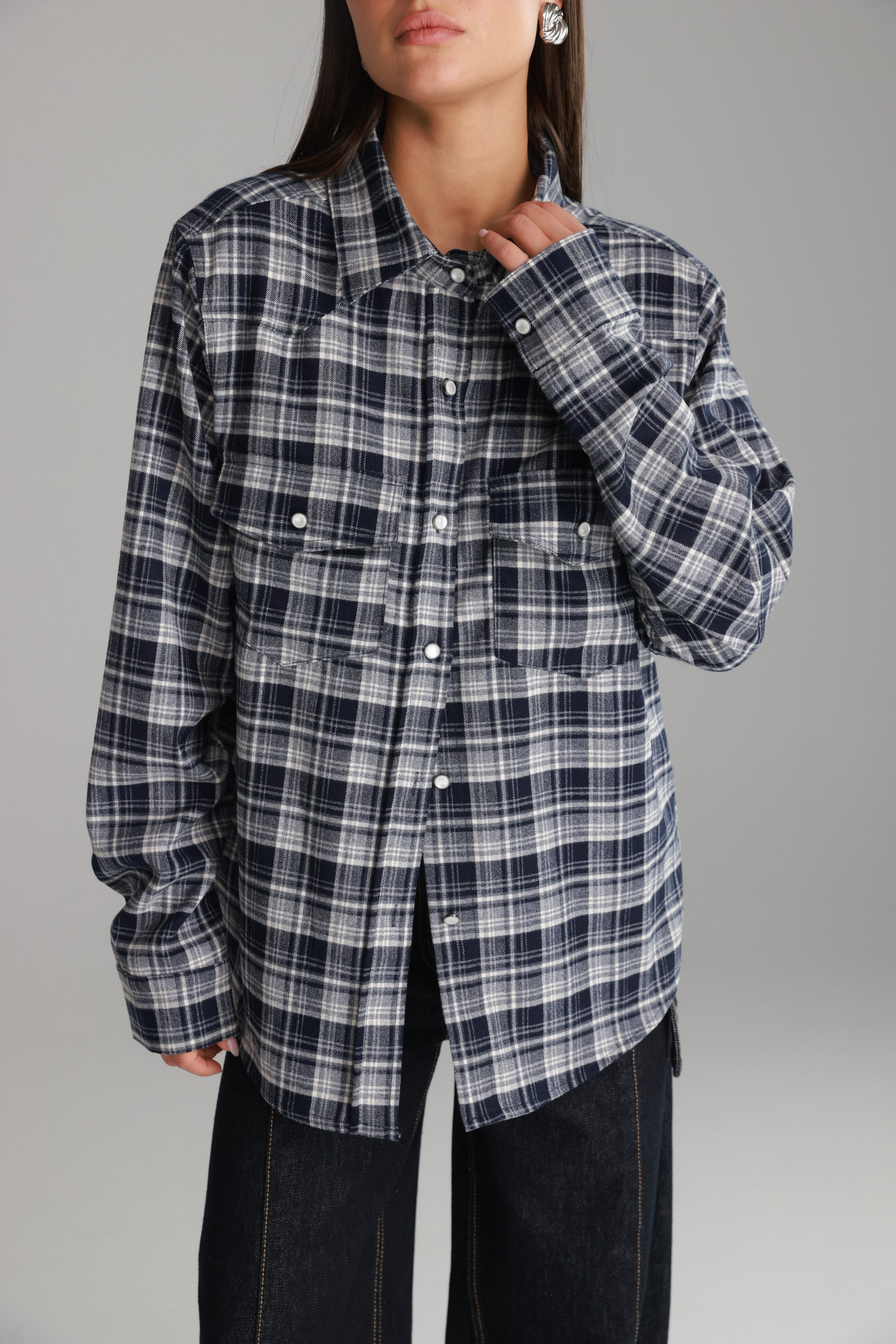 חולצת ריינה מכופתרת נייבי