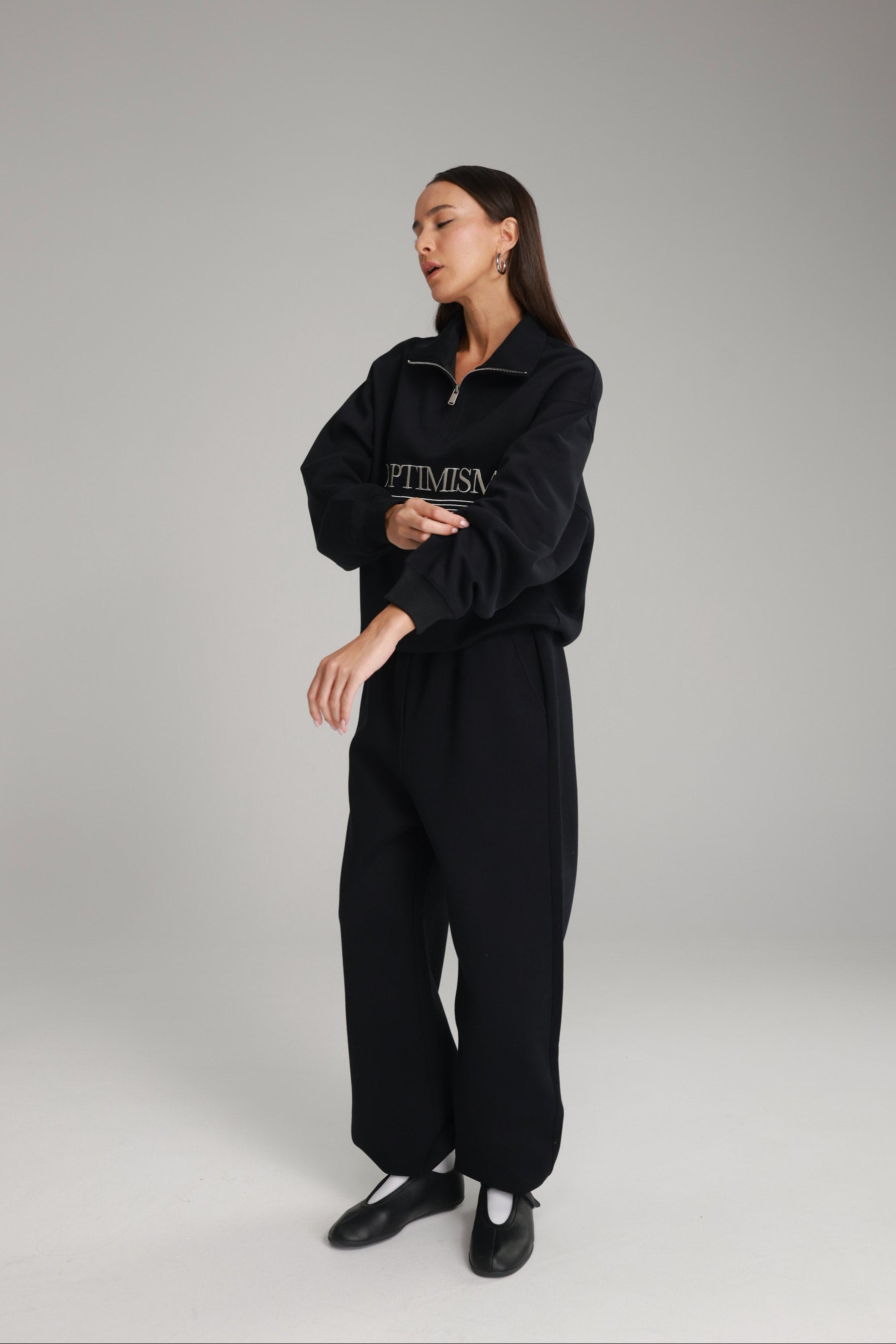 חליפת סאן שחורה