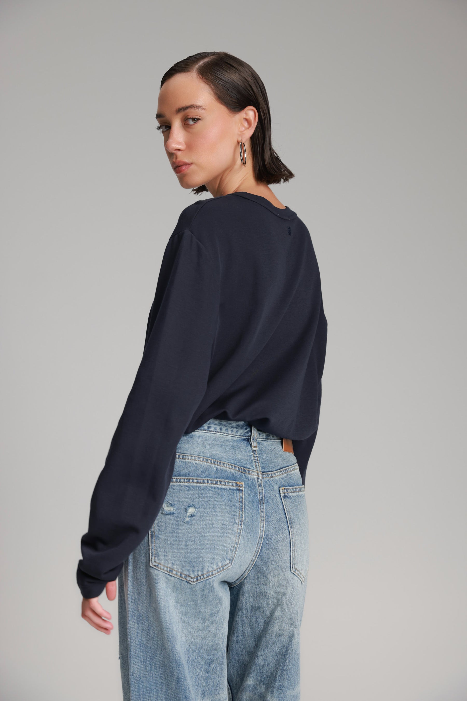 חולצת אמי נייבי