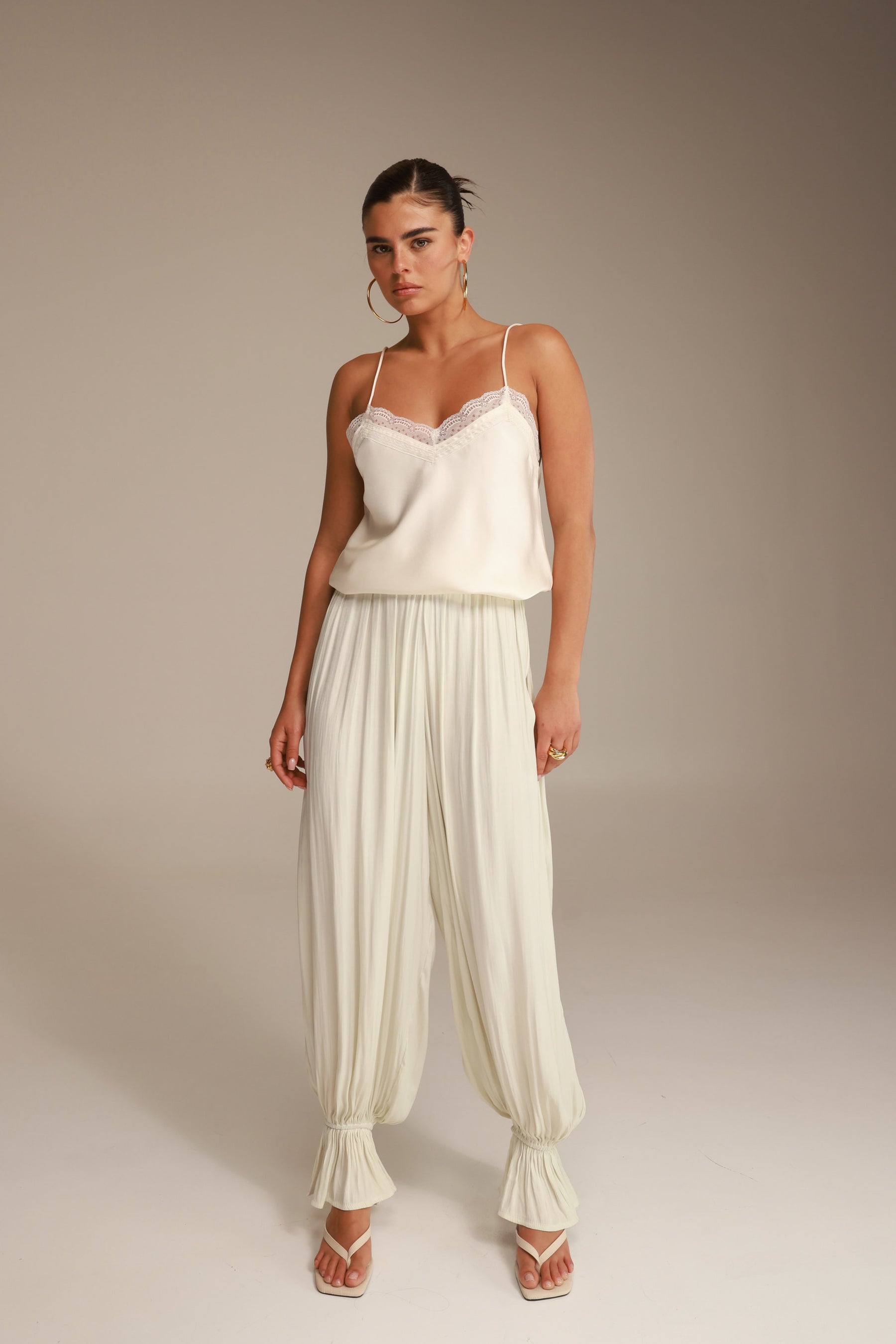 מכנסי אדיה שמנת