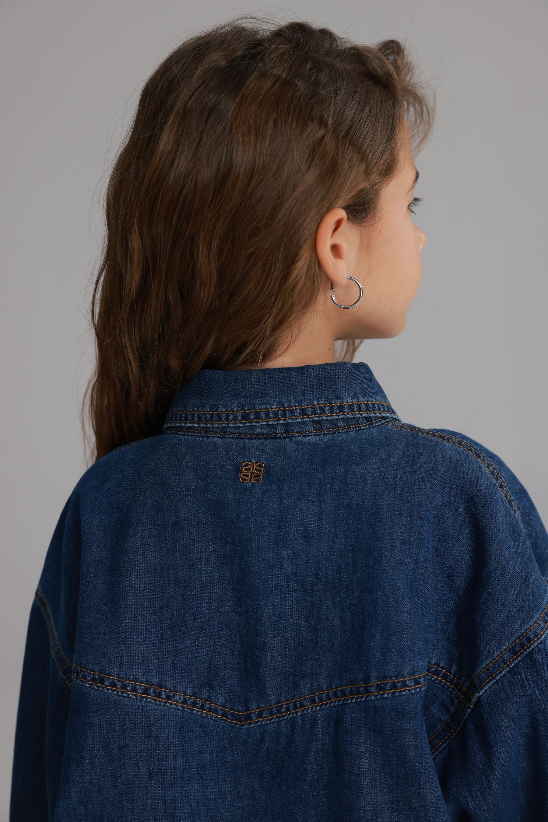 חולצת ג'ינס מייקי כחול כהה