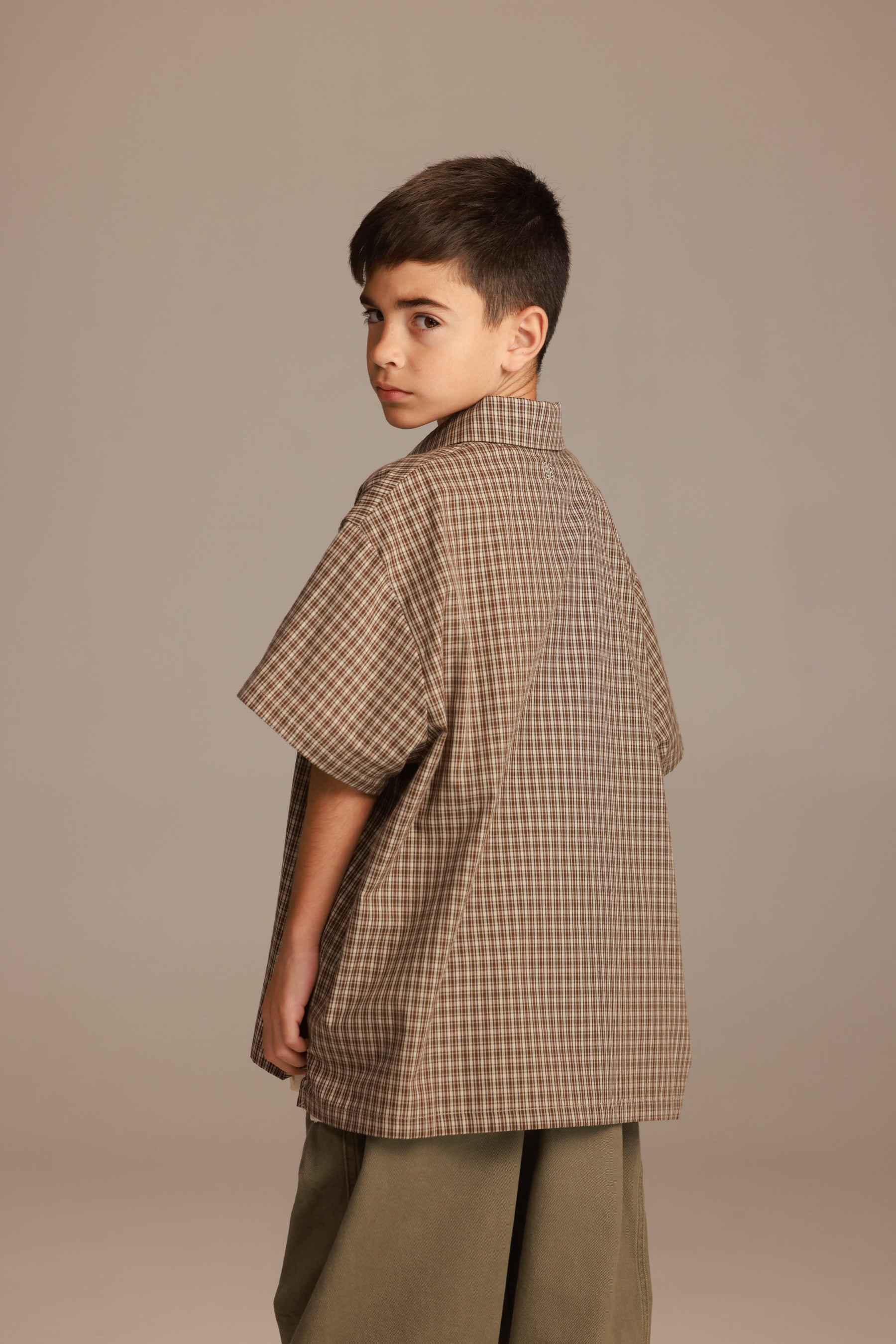 חולצת אודל מכופתרת חאקי