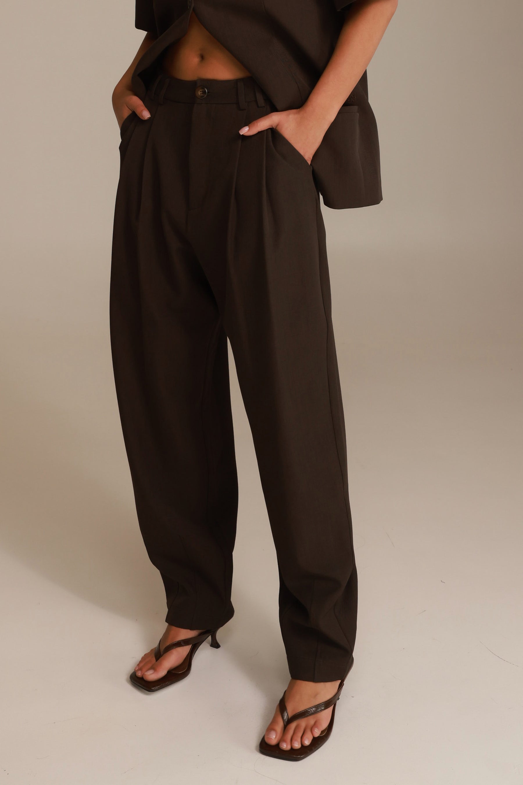 מכנסי אלכסנדרה חומים