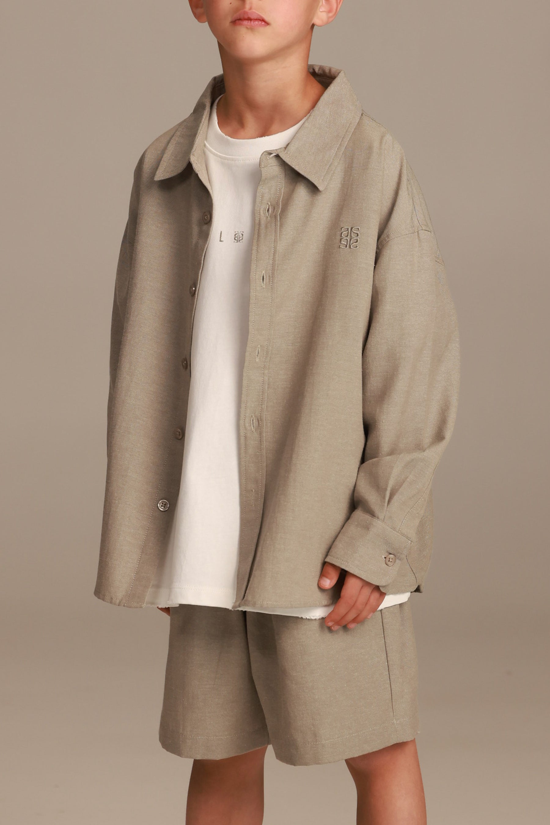 חליפת אמזונס חאקי