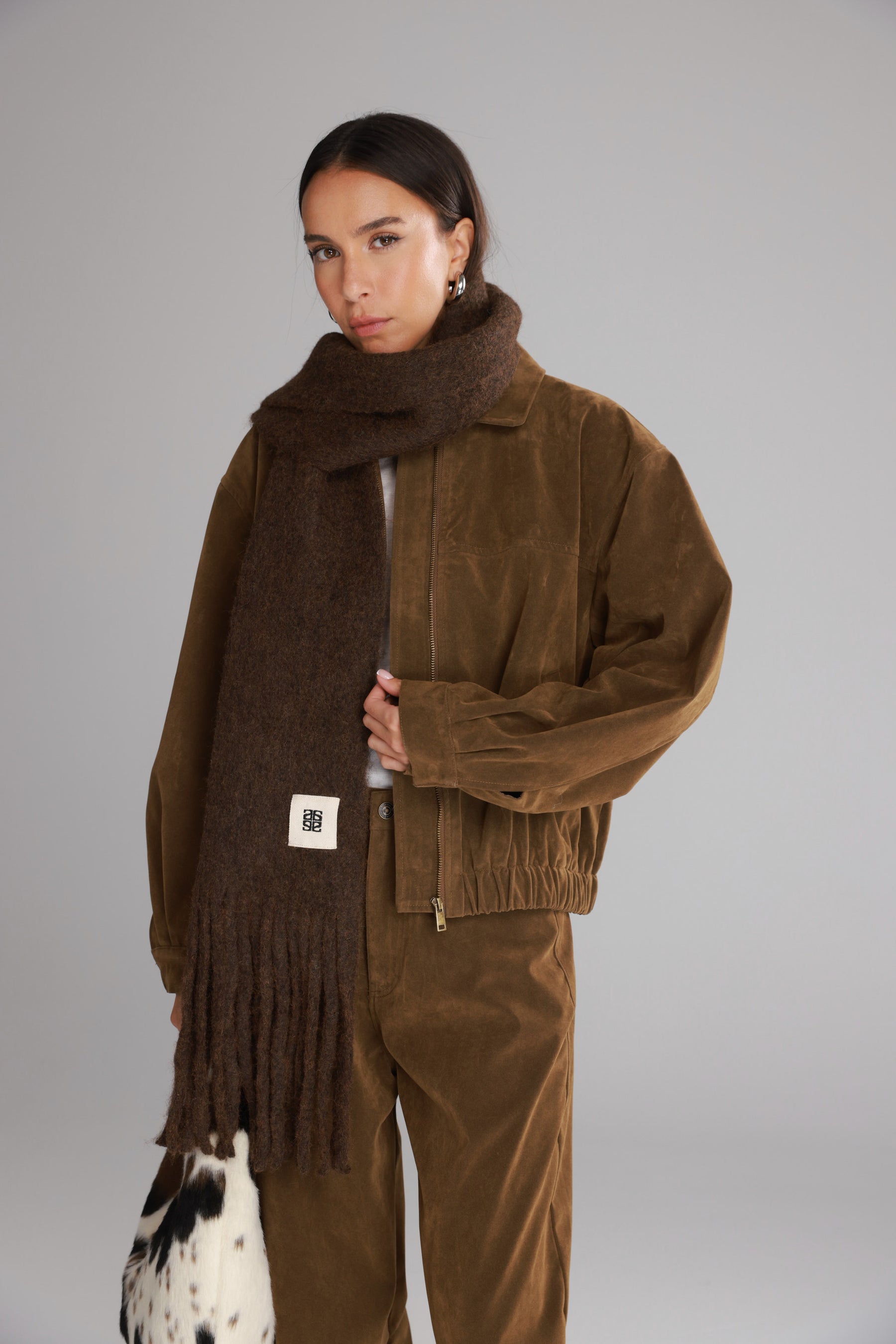 צעיף ננסי חום