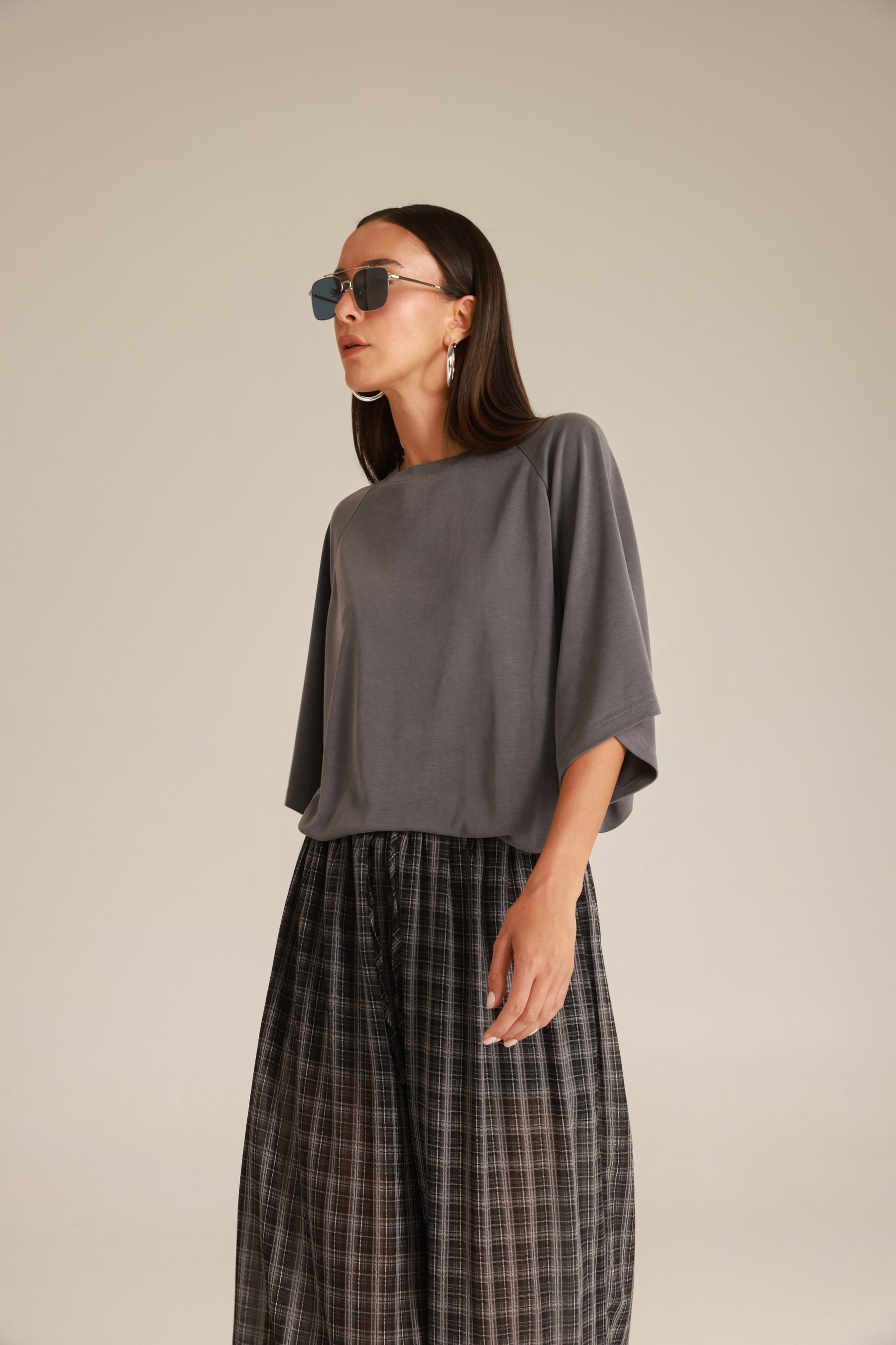 חולצת ארוקה אוברסייז אפורה
