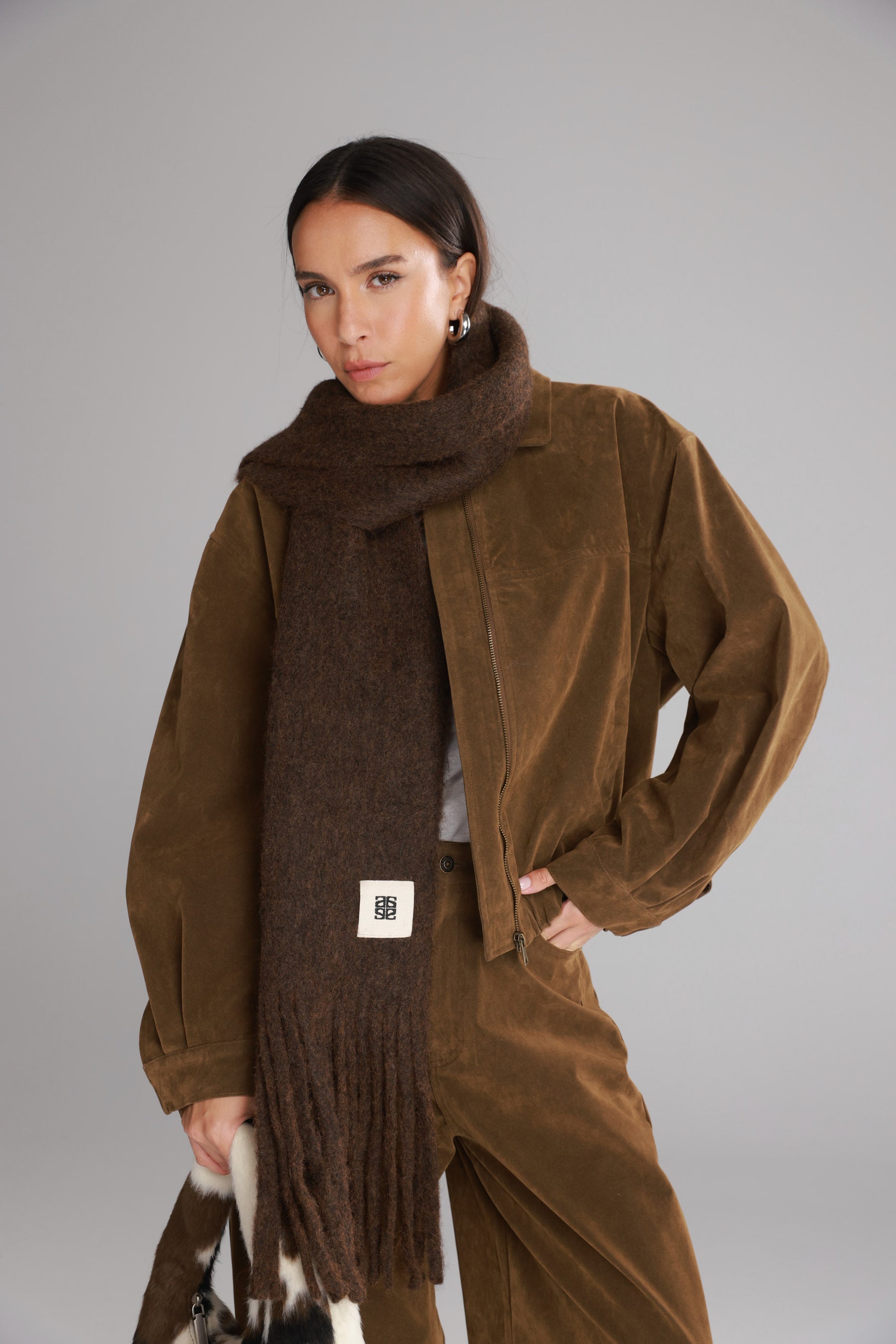 צעיף ננסי חום