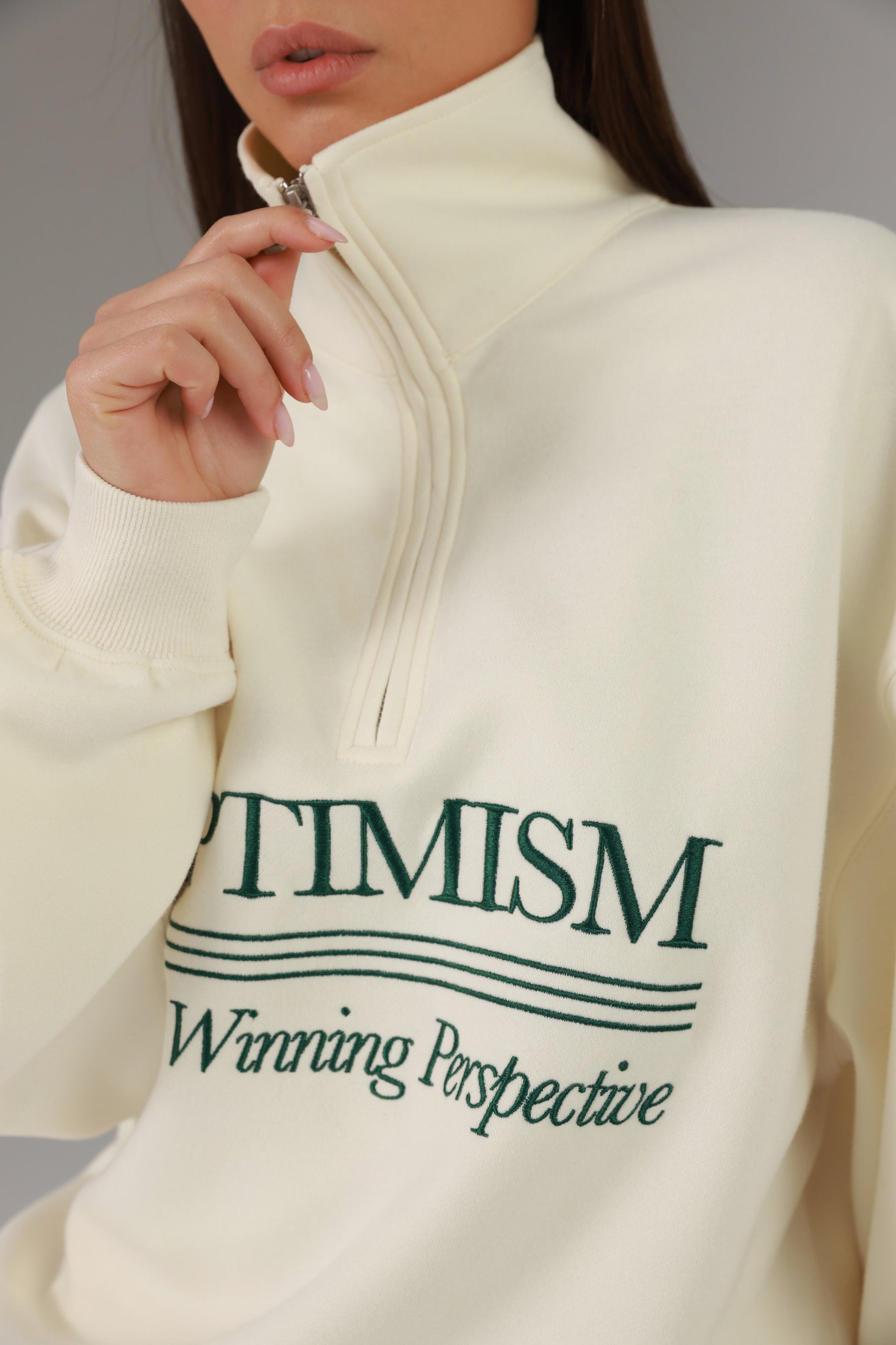 חליפת סאן שמנת