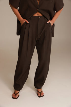 מכנסי אלכסנדרה חומים