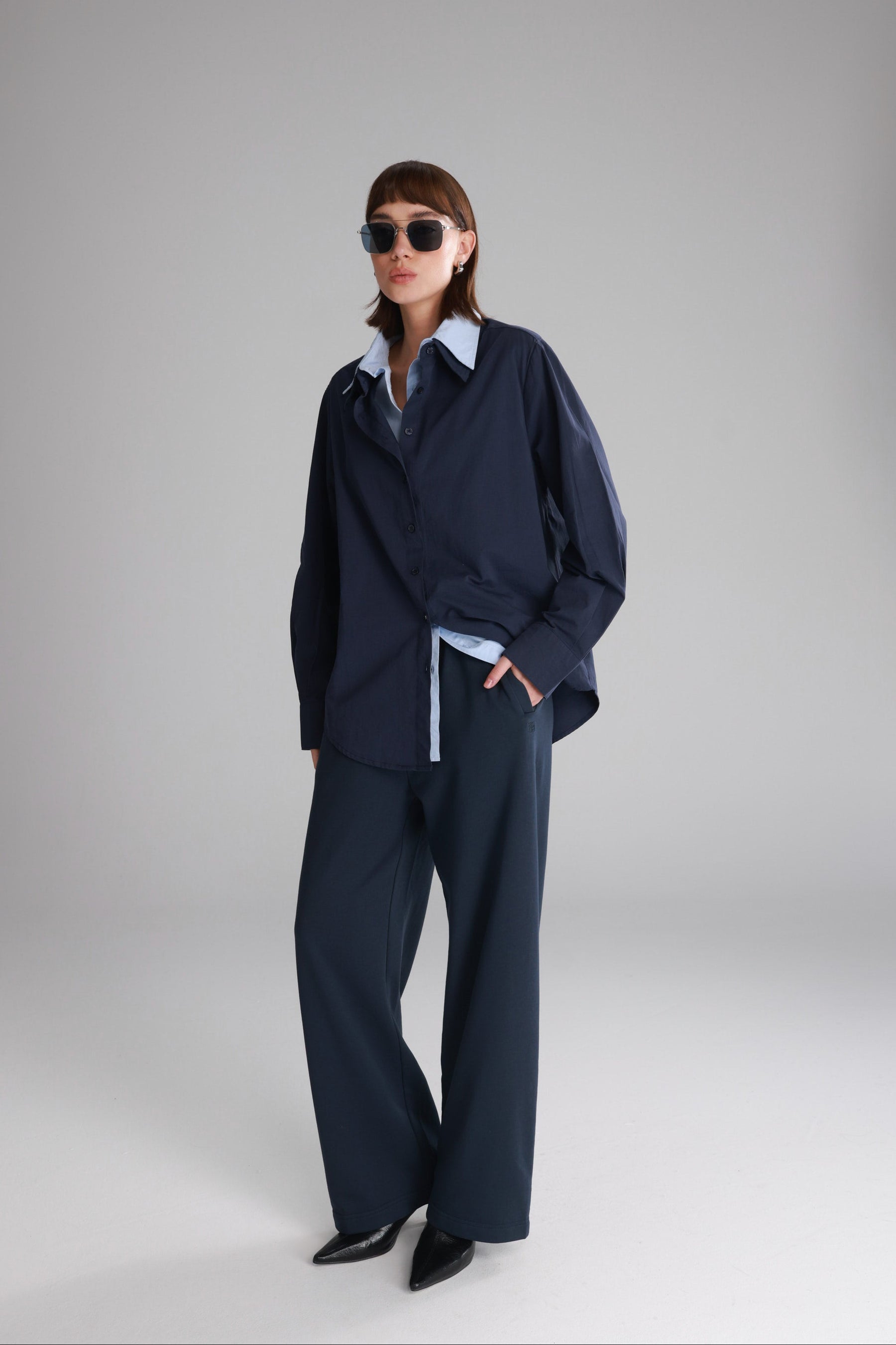 חולצת הנרי מכופתרת נייבי