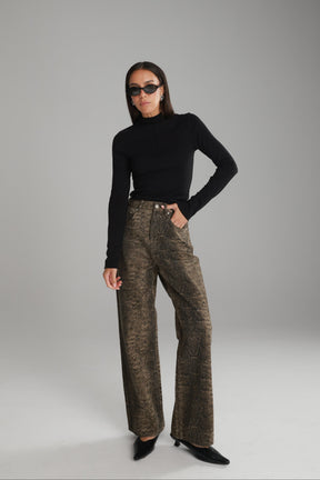 ג'ינס מארק מנוחש