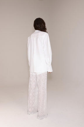 חולצת קלואי מכופתרת לבנה