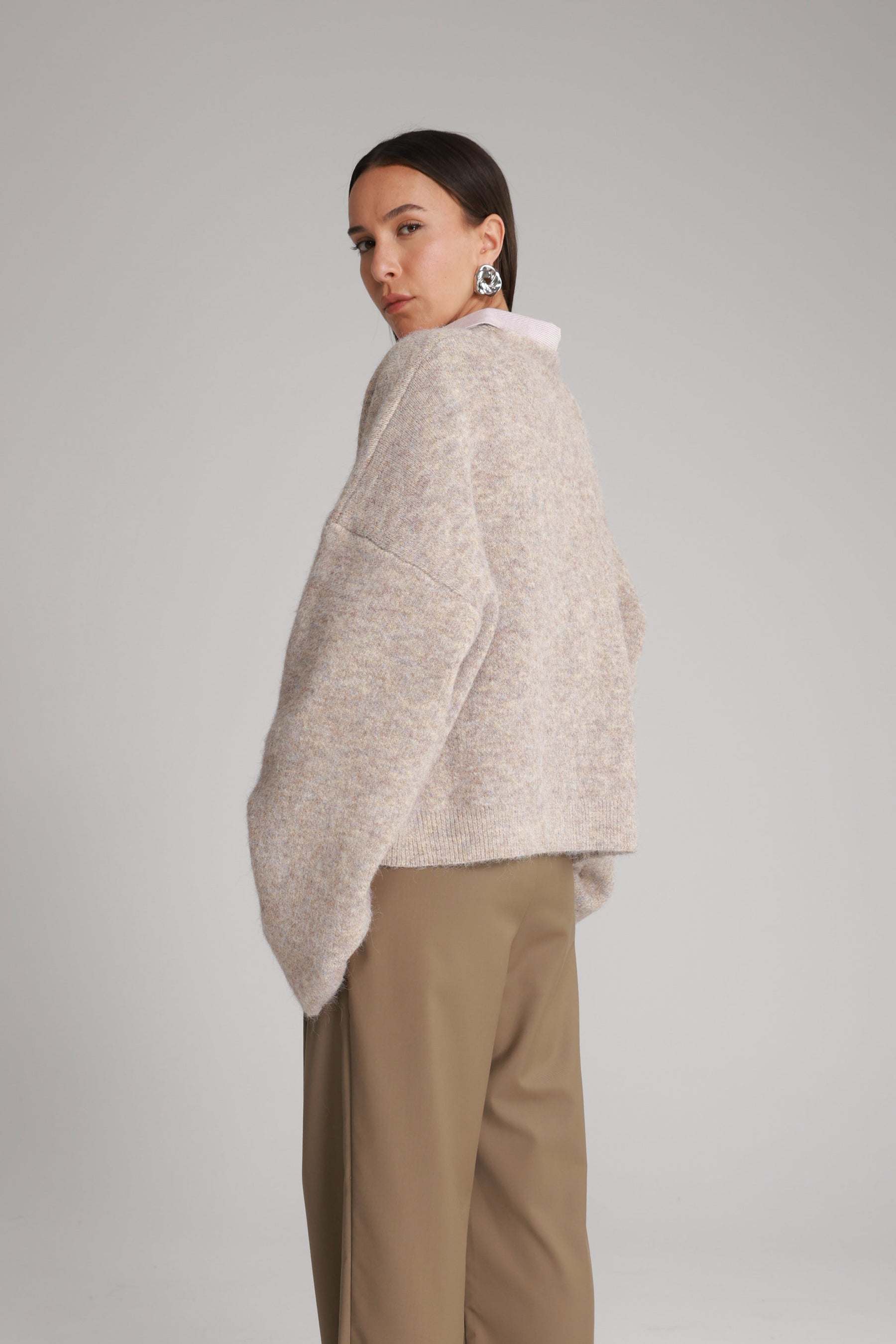 סוודר שרלוט בז'