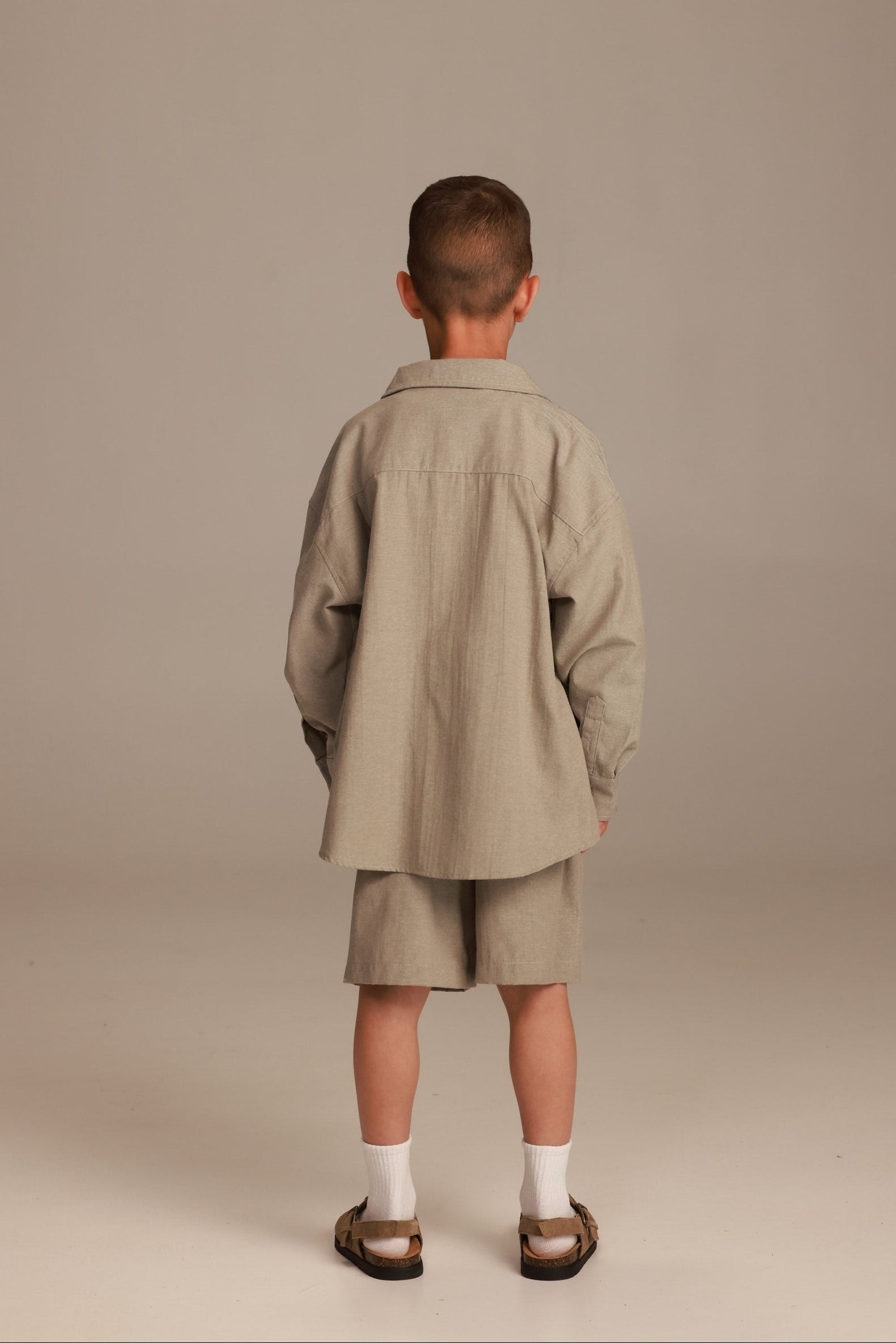 חליפת אמזונס חאקי