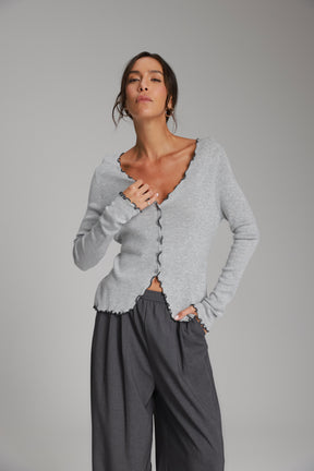 חולצת אריקה אפור בהיר