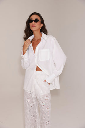 חולצת קלואי מכופתרת לבנה