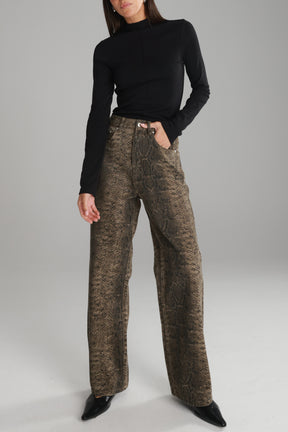 ג'ינס מארק מנוחש