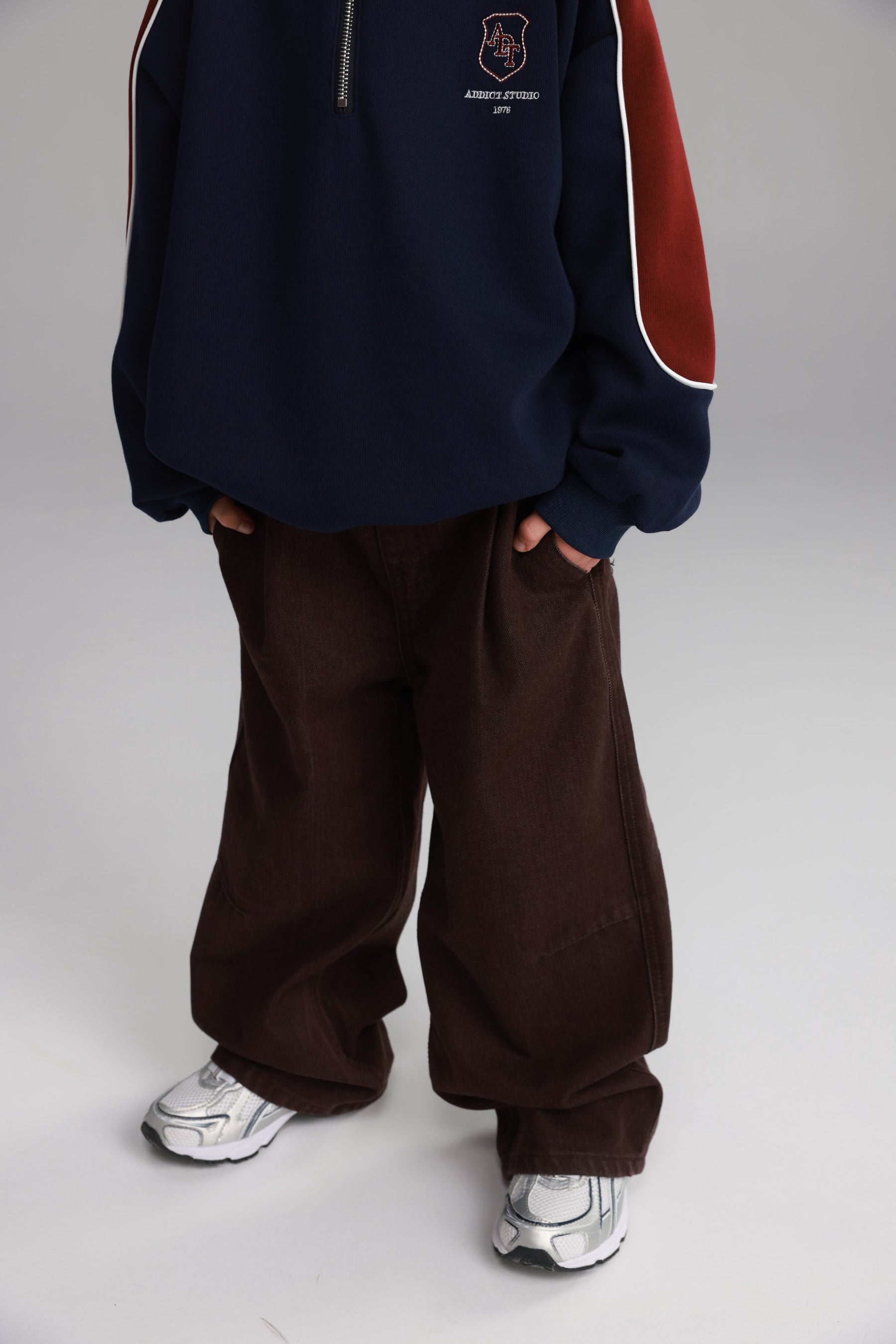 ג'ינס קוניל בורדו