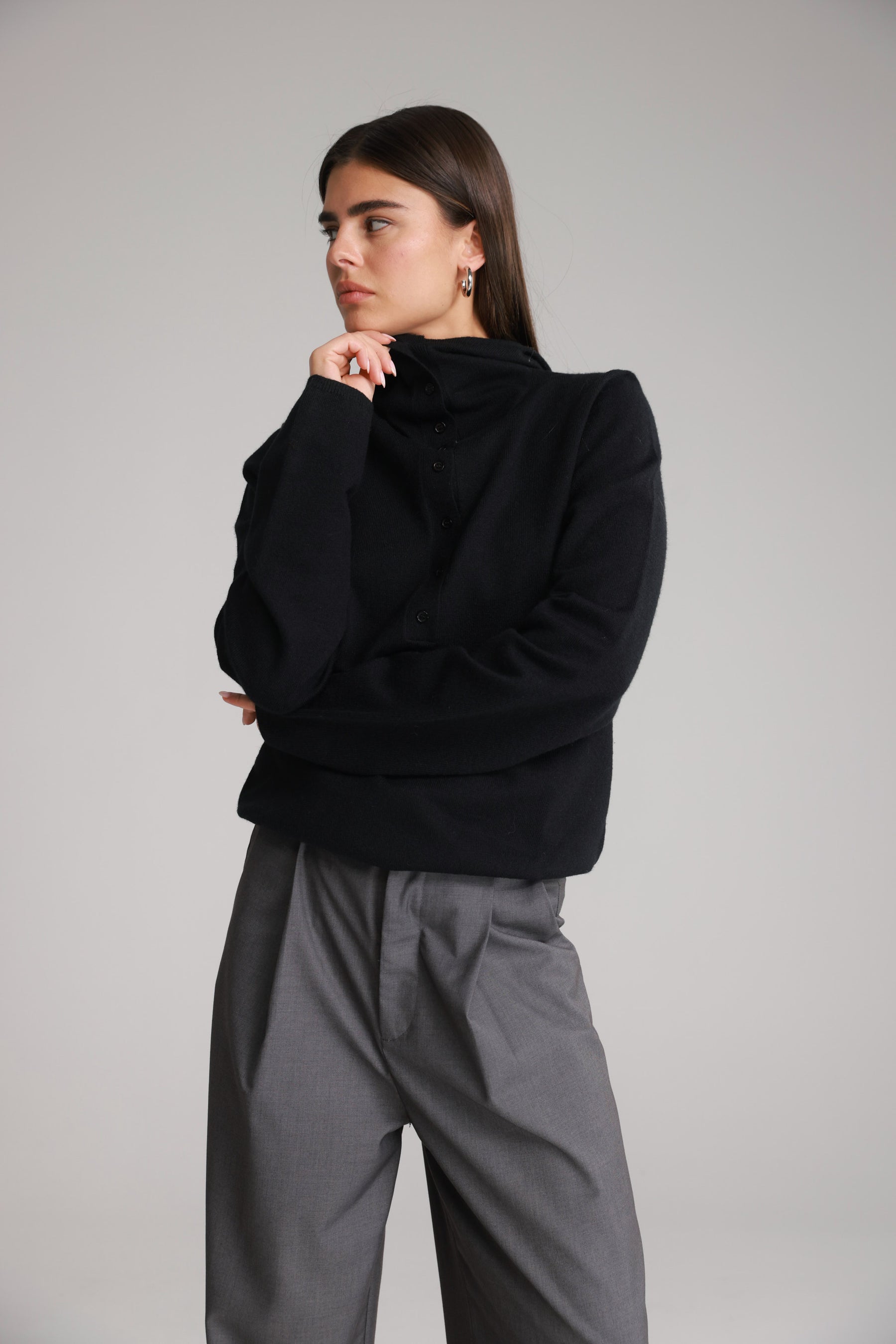 סוודר אירה שחור