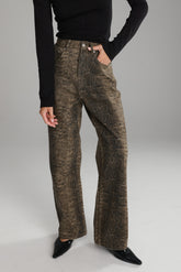 ג'ינס מארק מנוחש