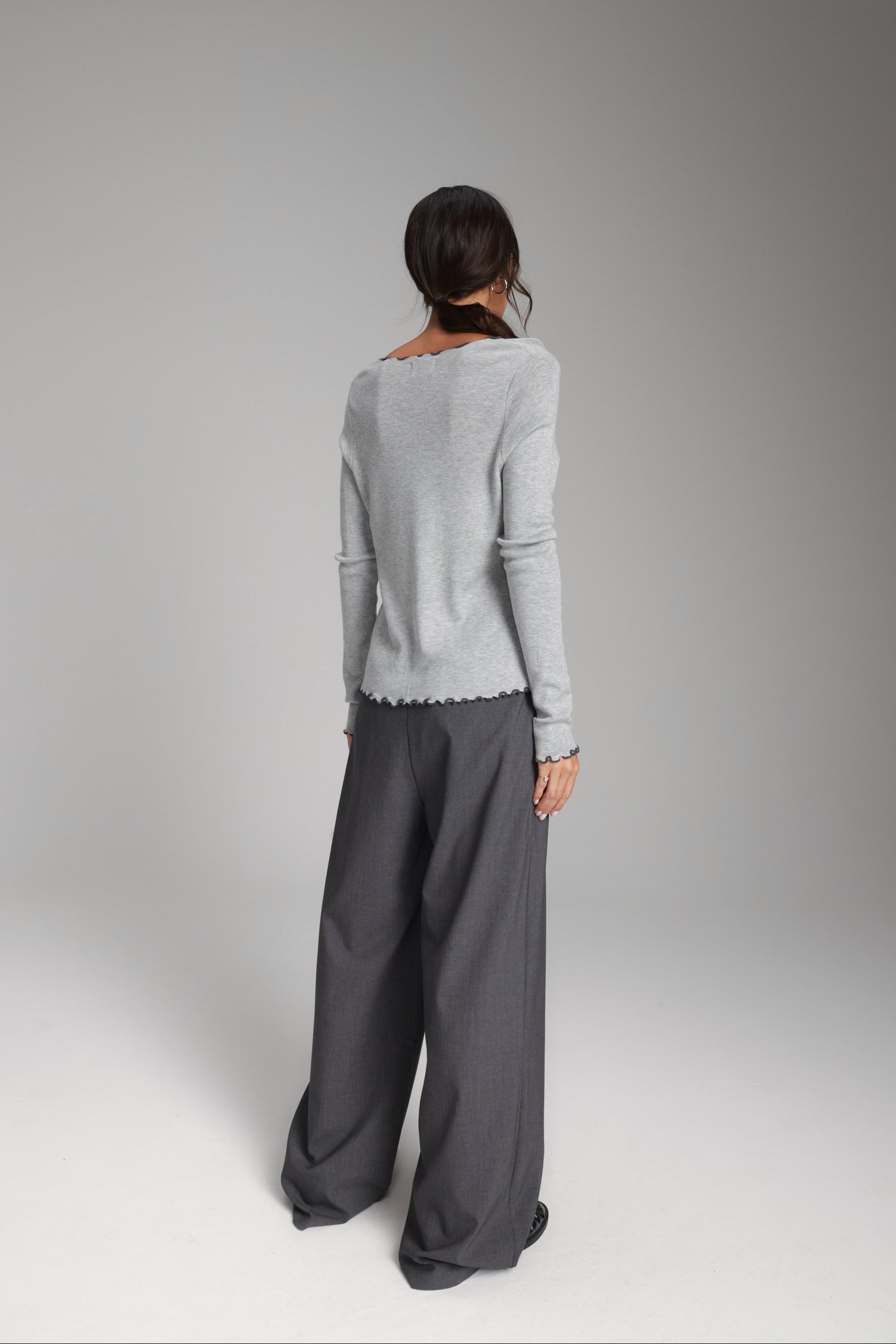 חולצת אריקה אפור בהיר