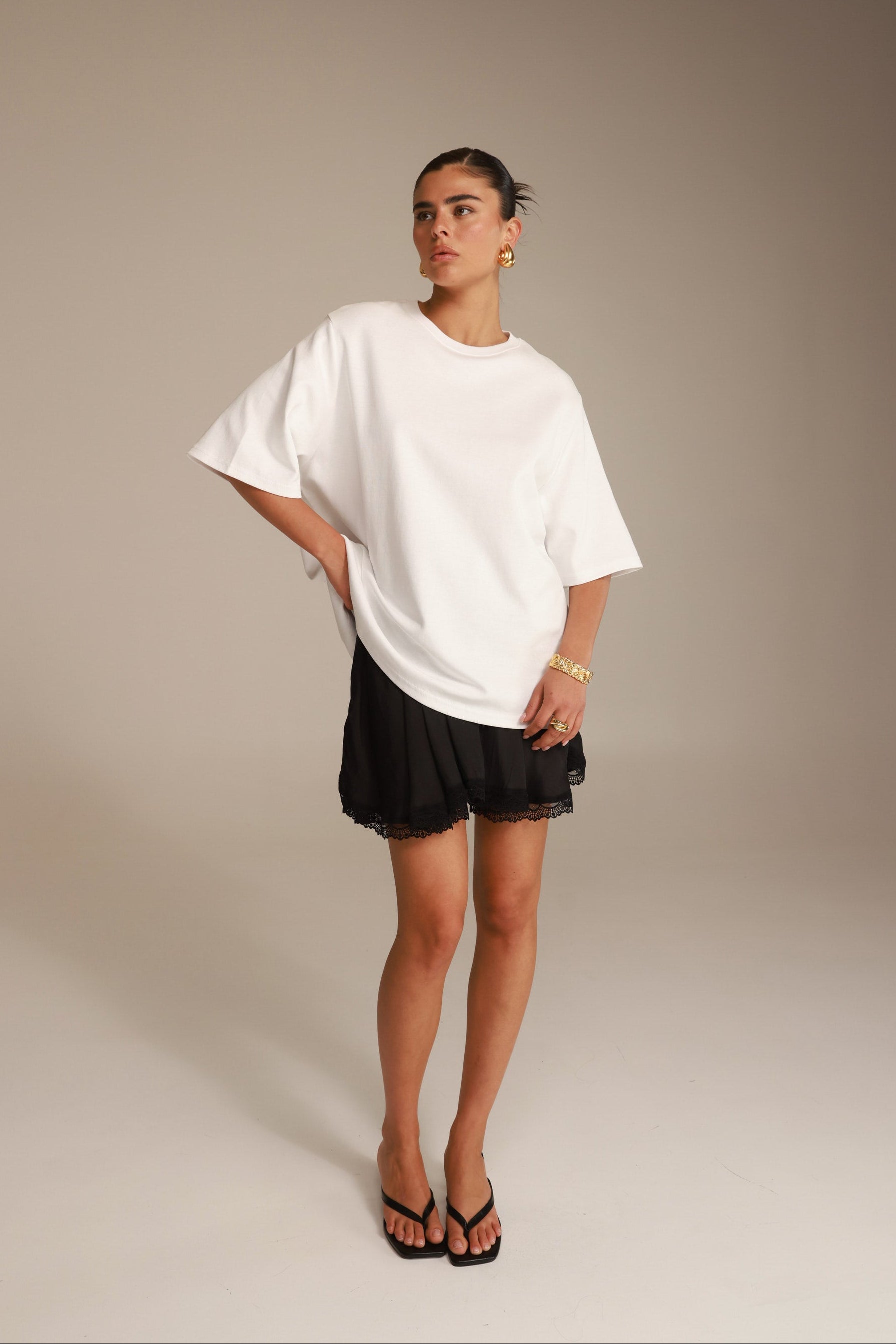 חולצת וויל לבנה