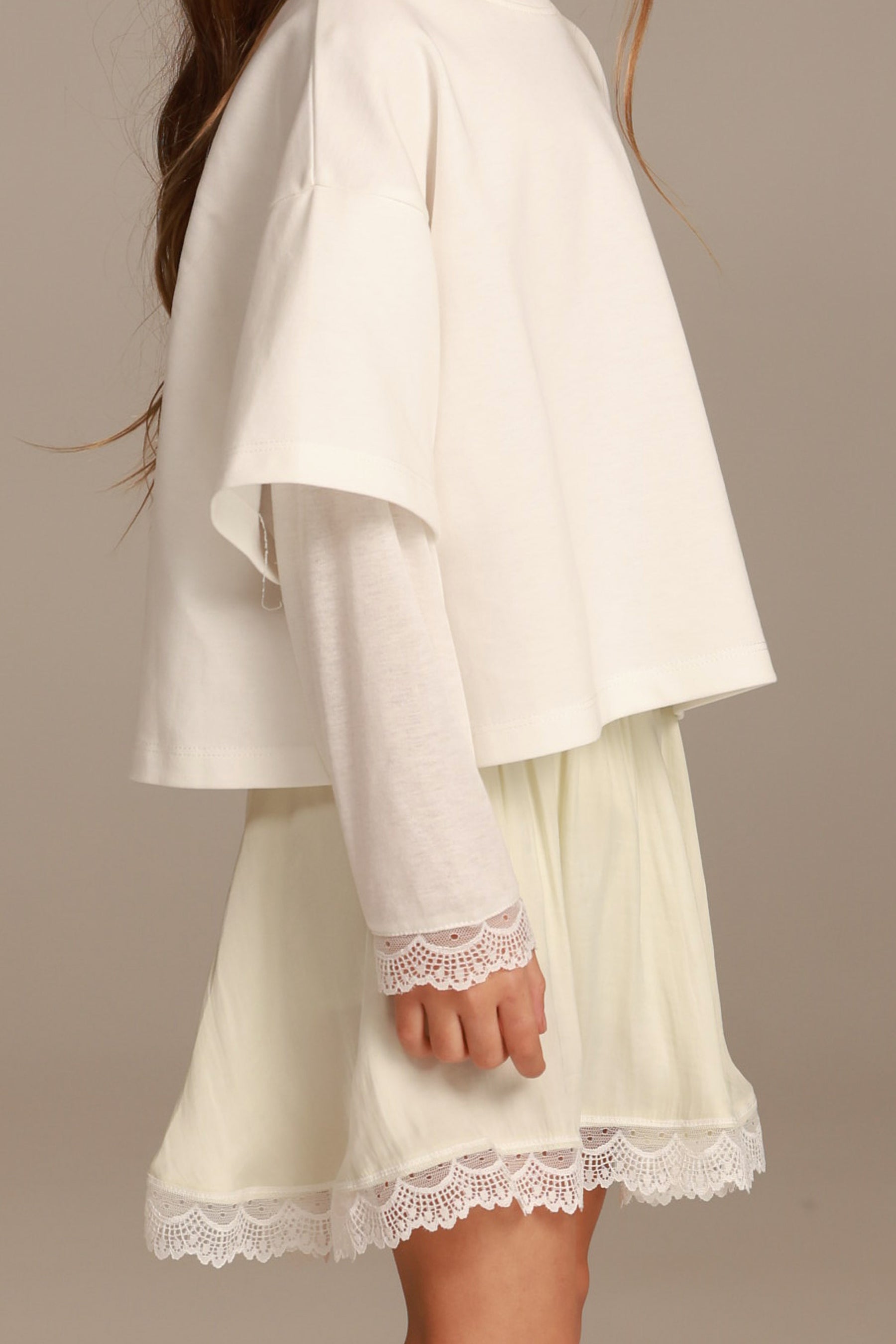 חולצת אליטה לבנה