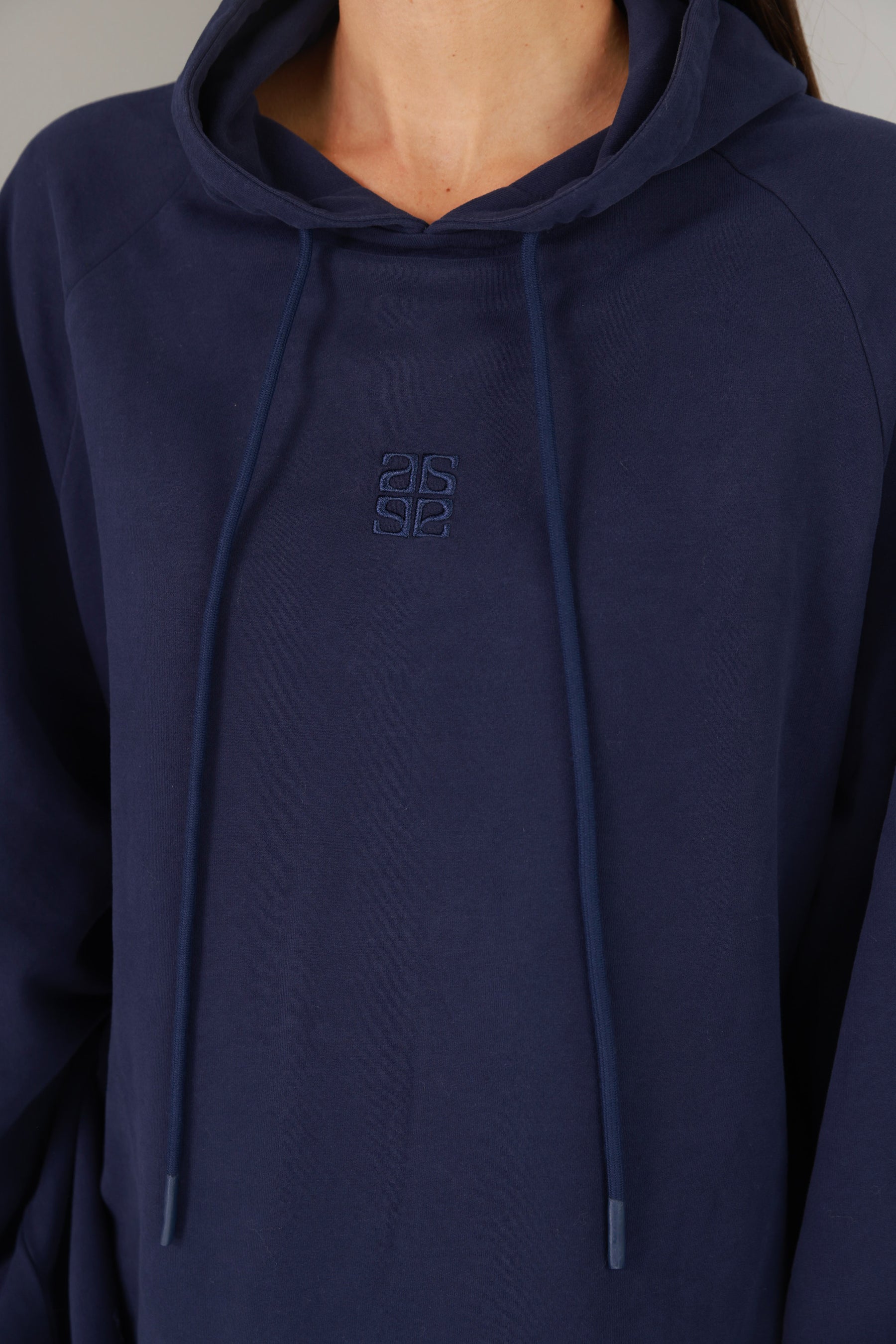 חליפת מירנדה נייבי