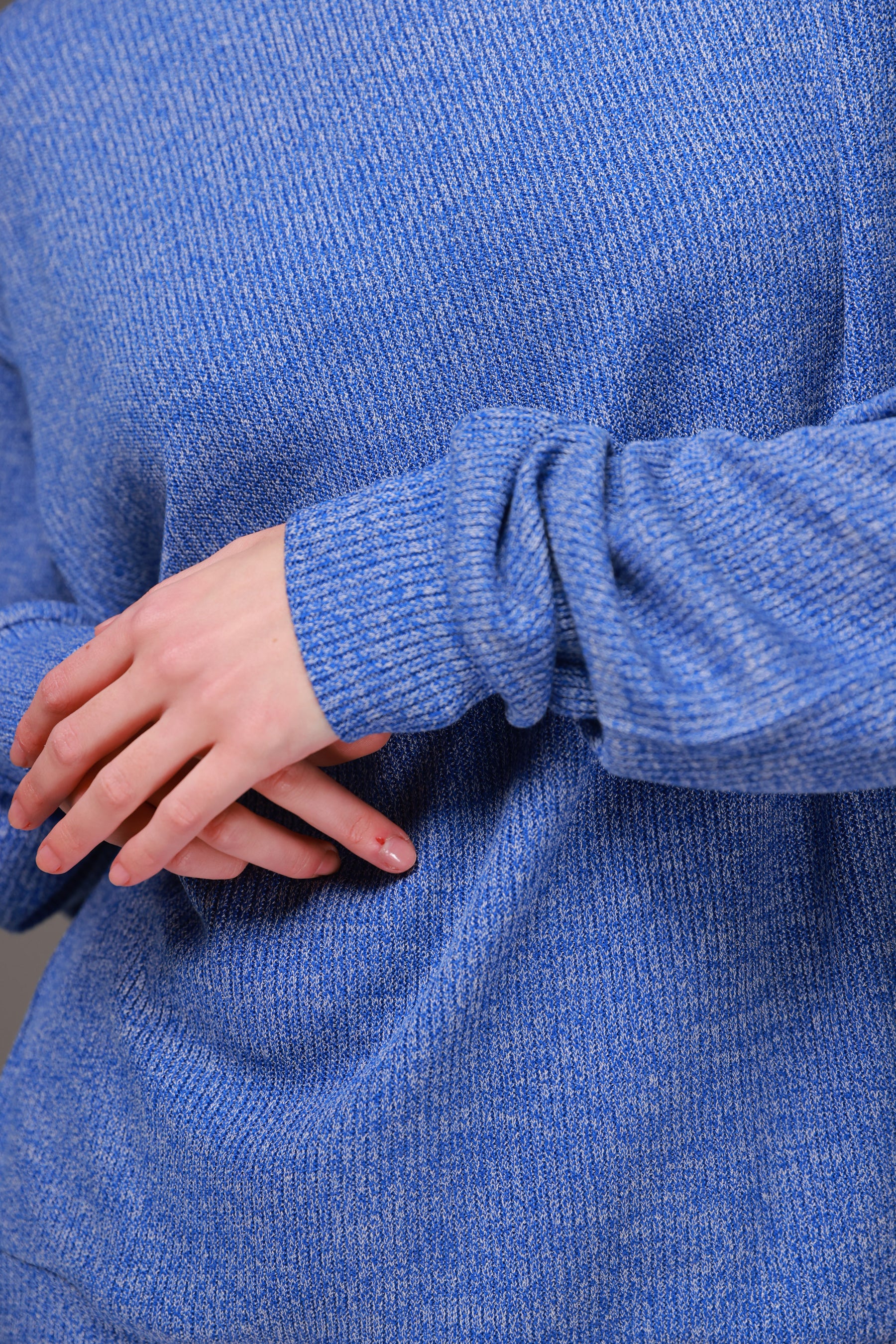 חולצת סריג אמילי כחולה