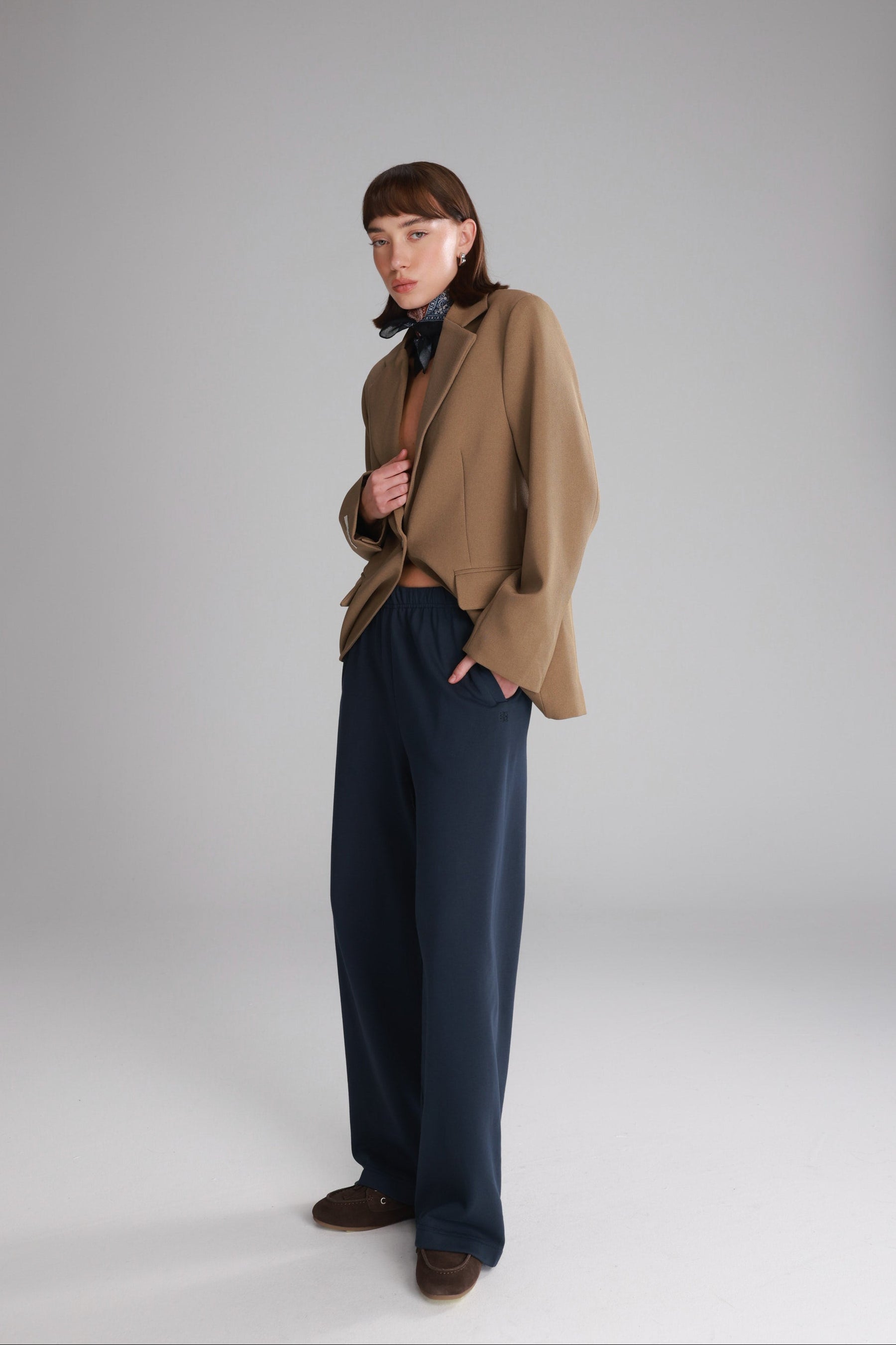 מכנסי אוולין נייבי