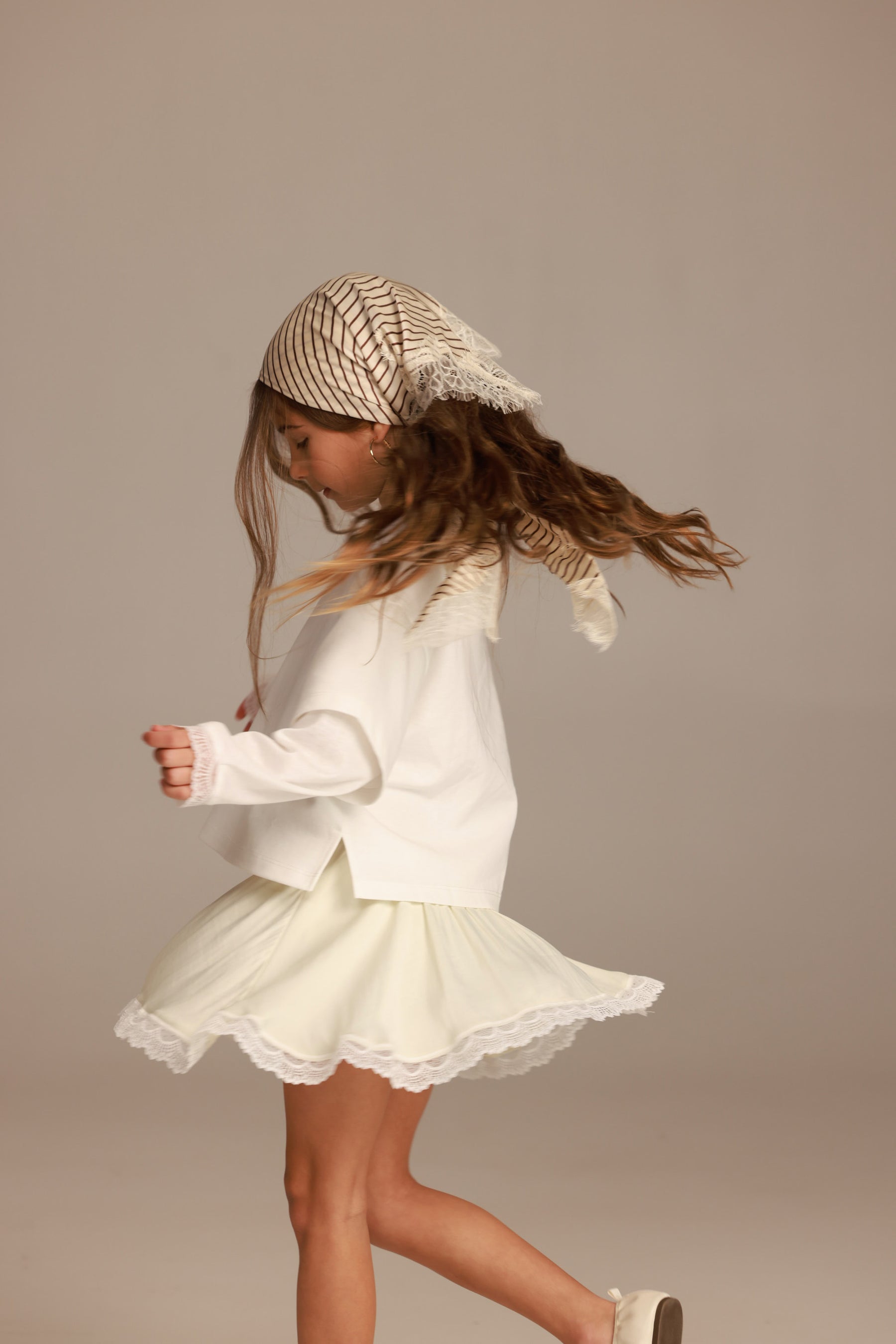 חצאית אנטונלה שמנת