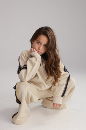 חליפת סרינה בז'