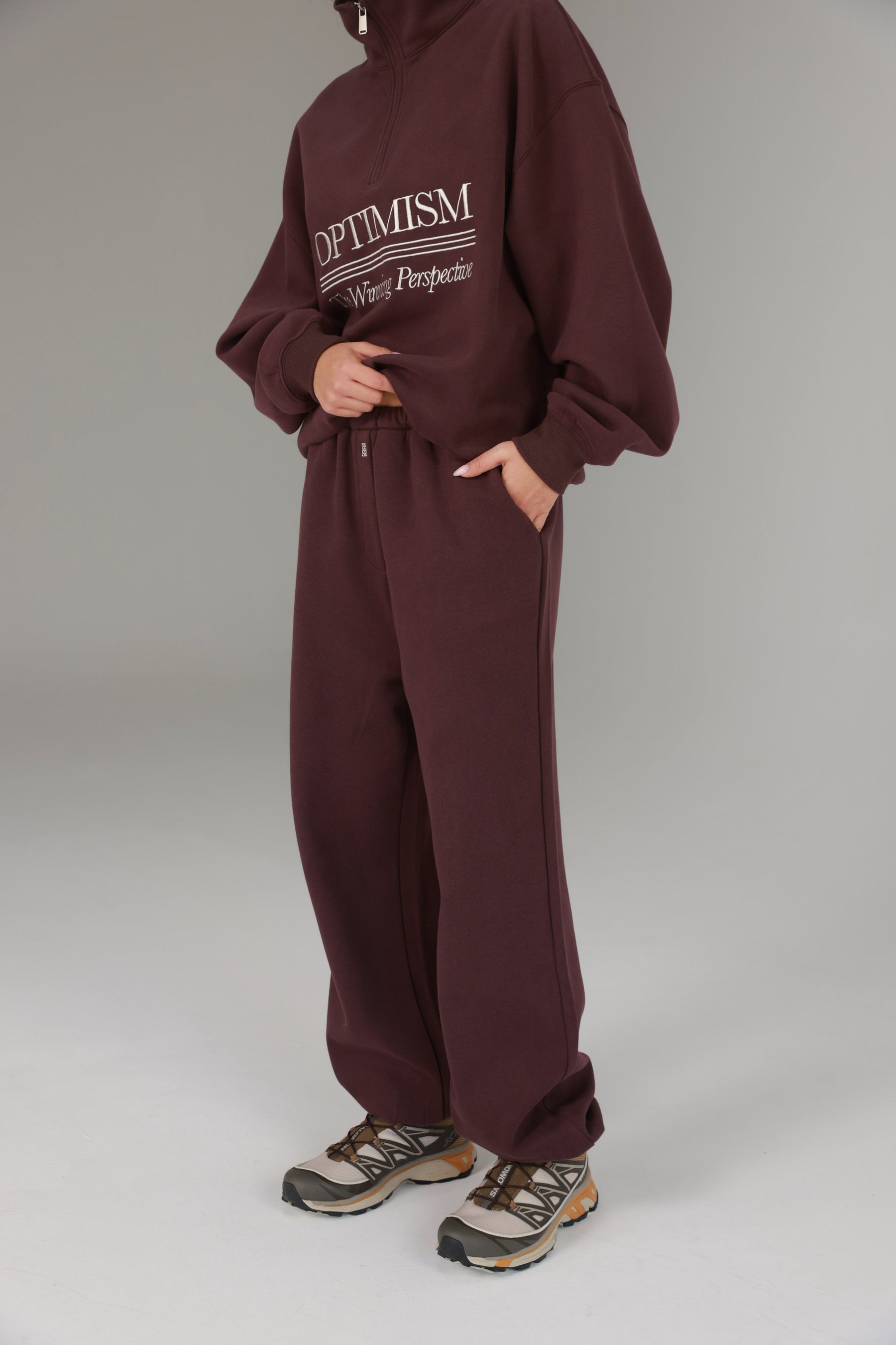 חליפת סאן סגולה