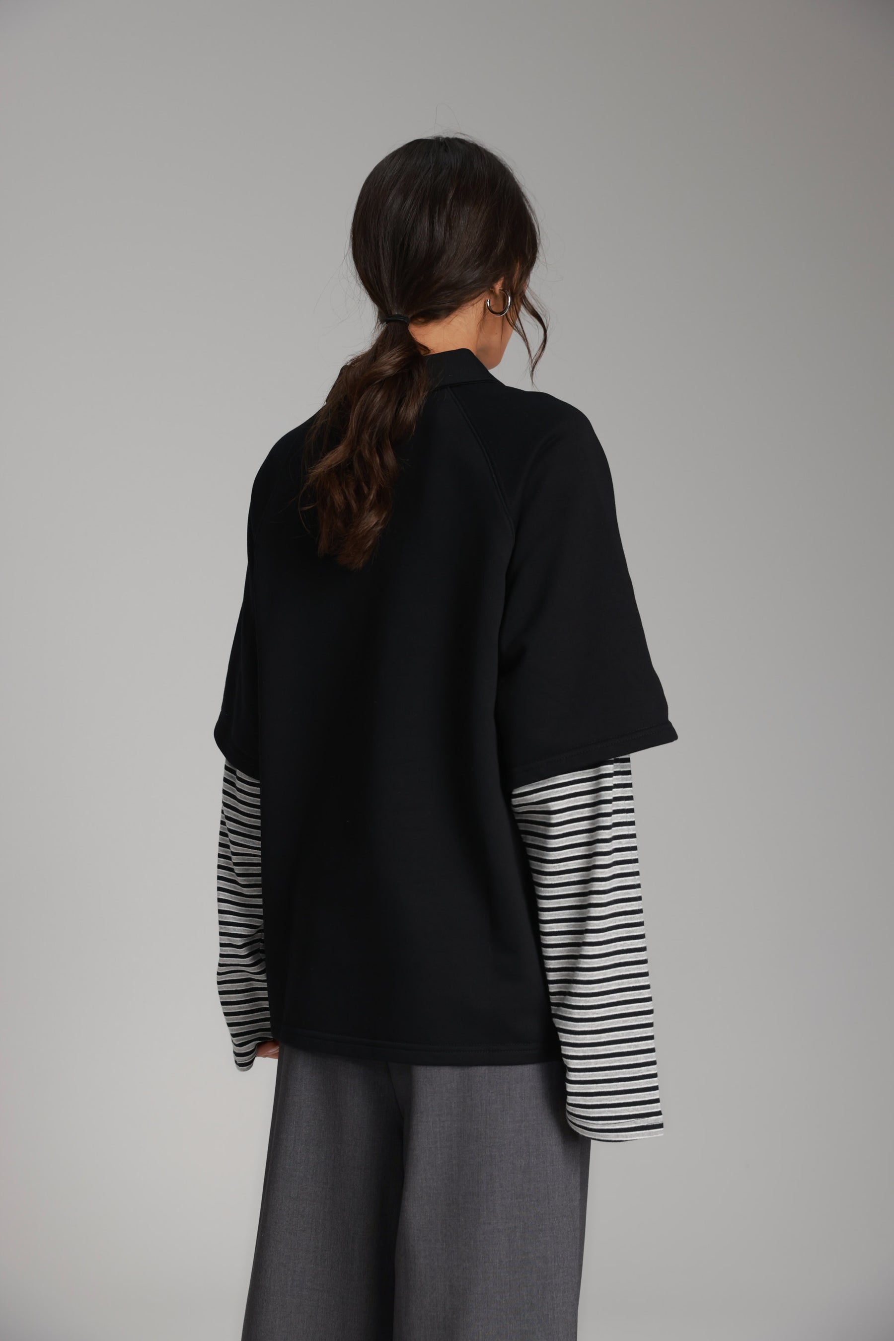 חולצת מריו שחור/אפור