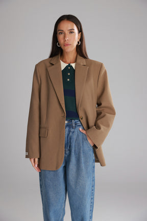 בלייזר סוזאן חאקי