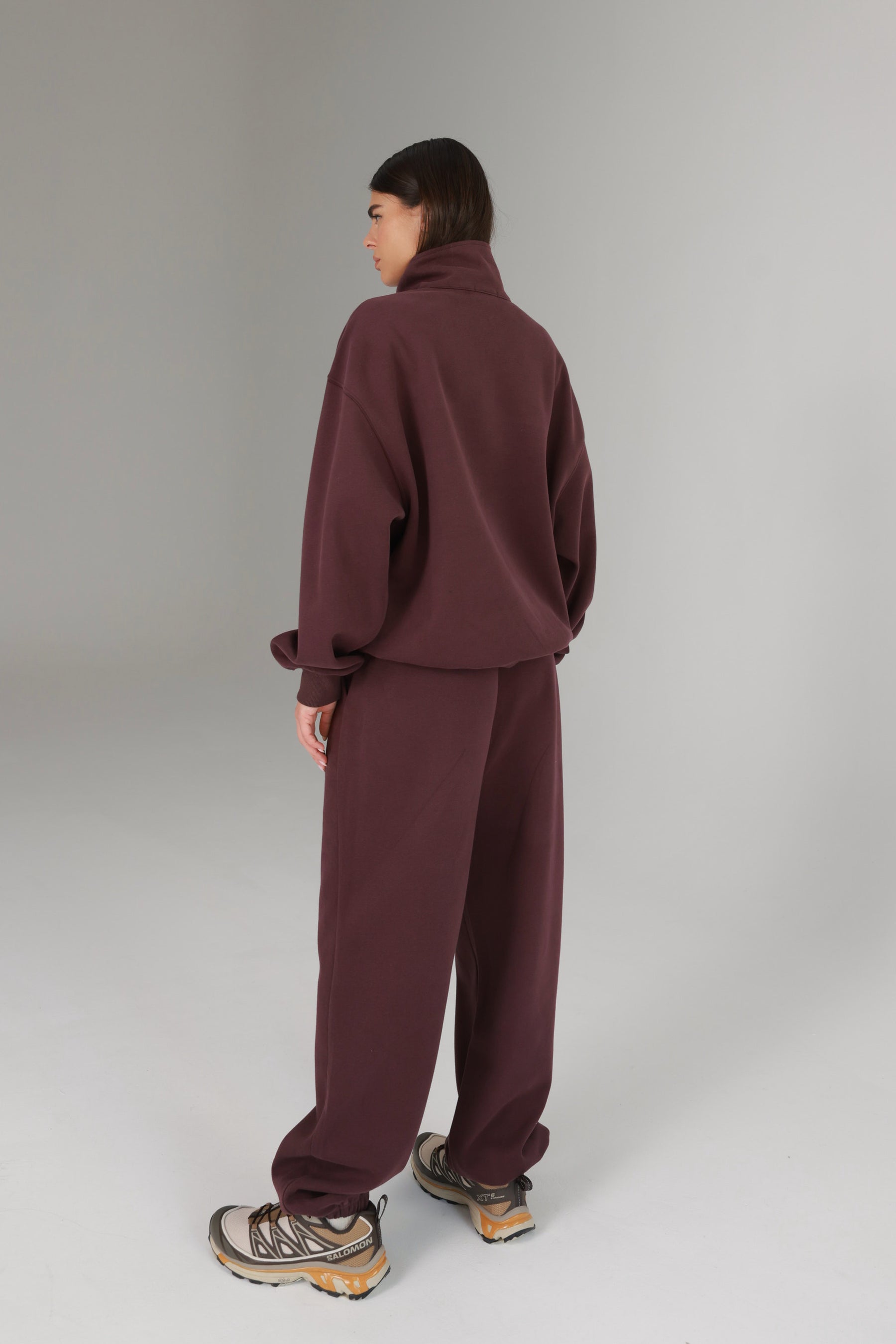 חליפת סאן סגולה