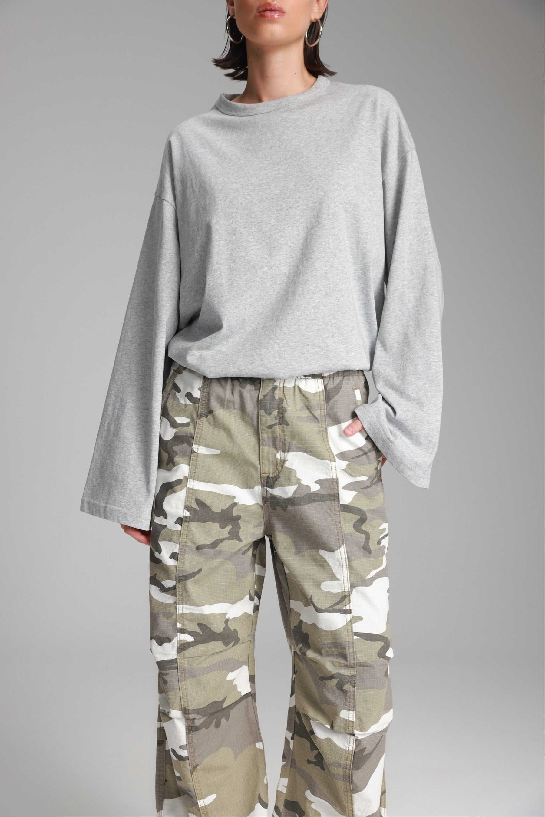 חולצת נדיה אפורה